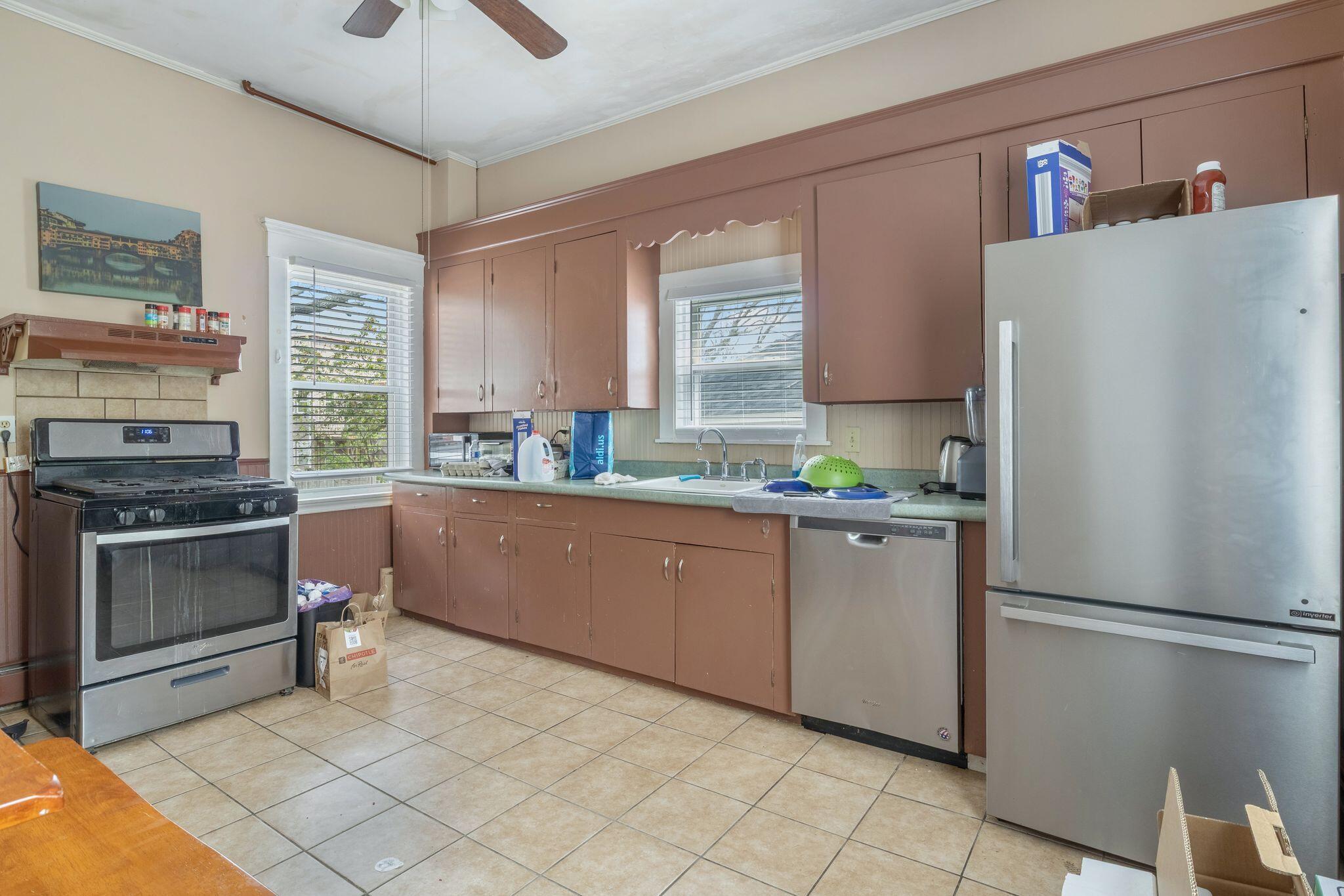 75 Carleton Street Property Photo 40
