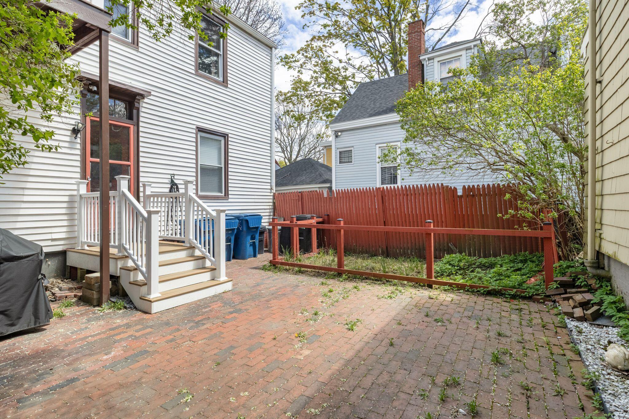 75 Carleton Street Property Photo 44