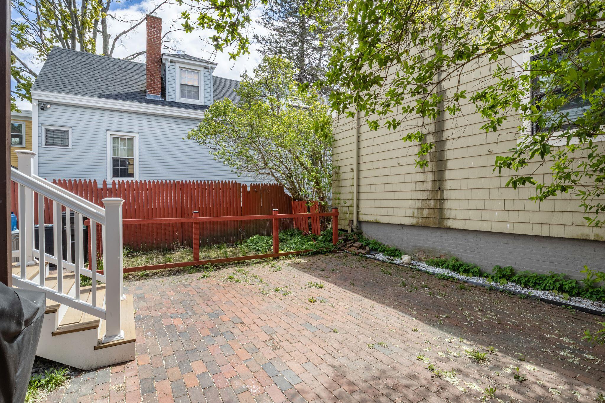 75 Carleton Street Property Photo 45