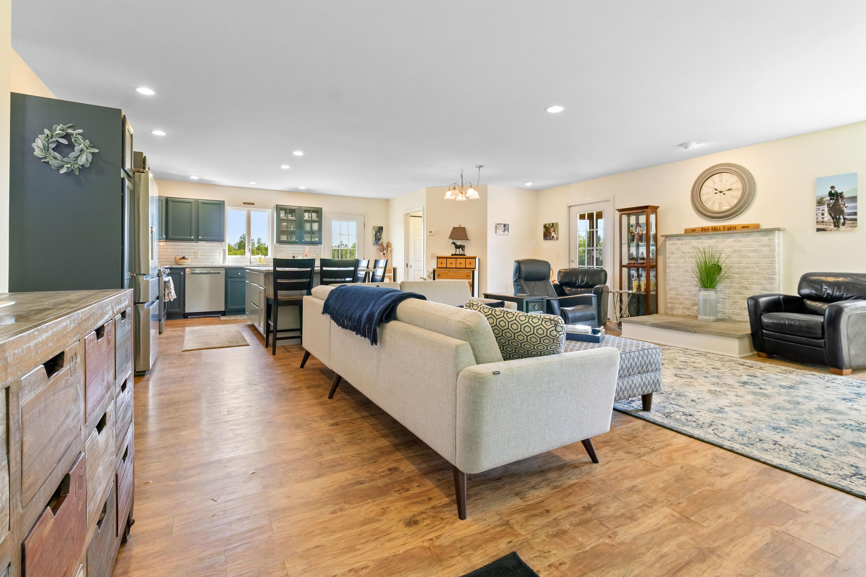 22 Property Photo 7
