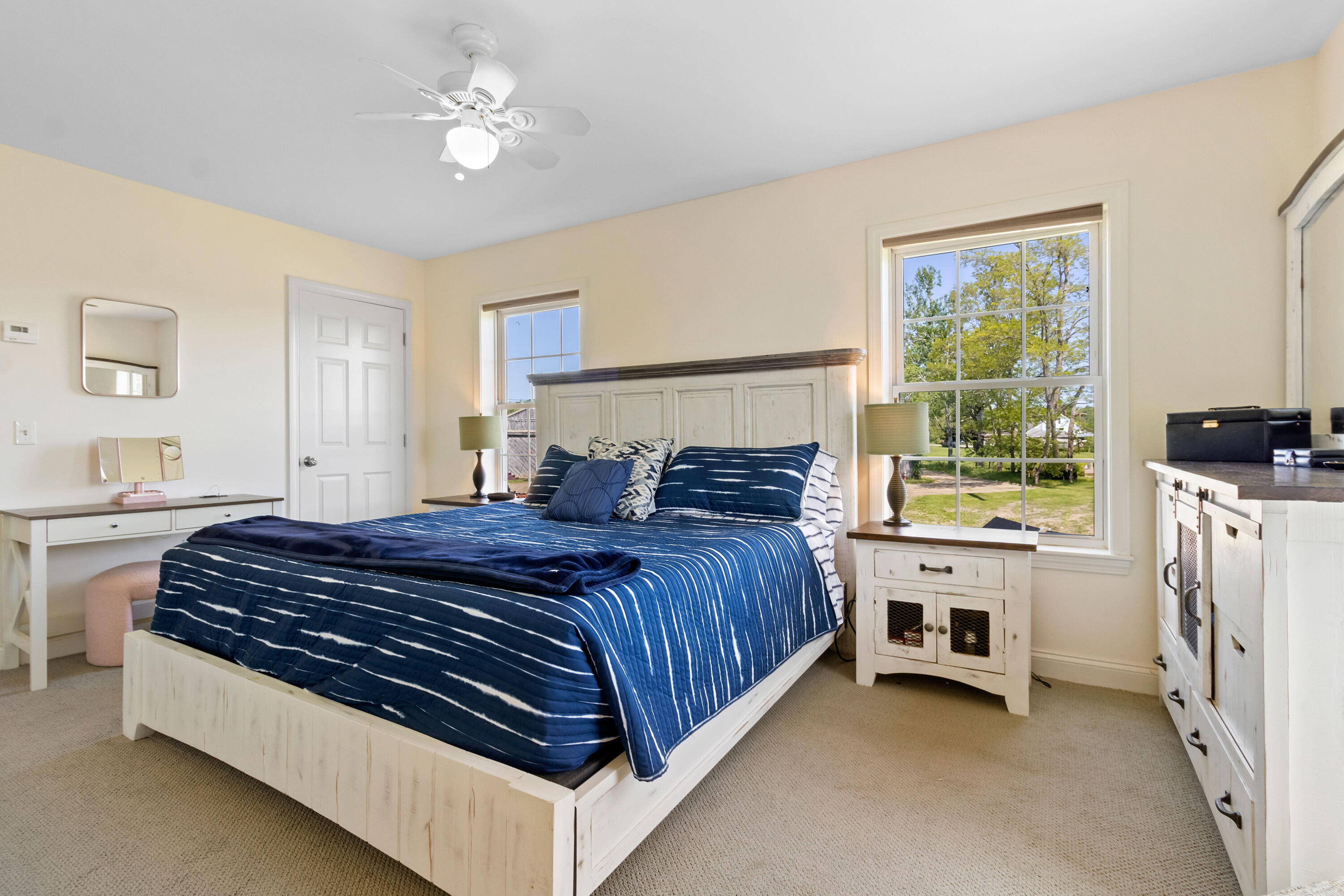 22 Property Photo 18