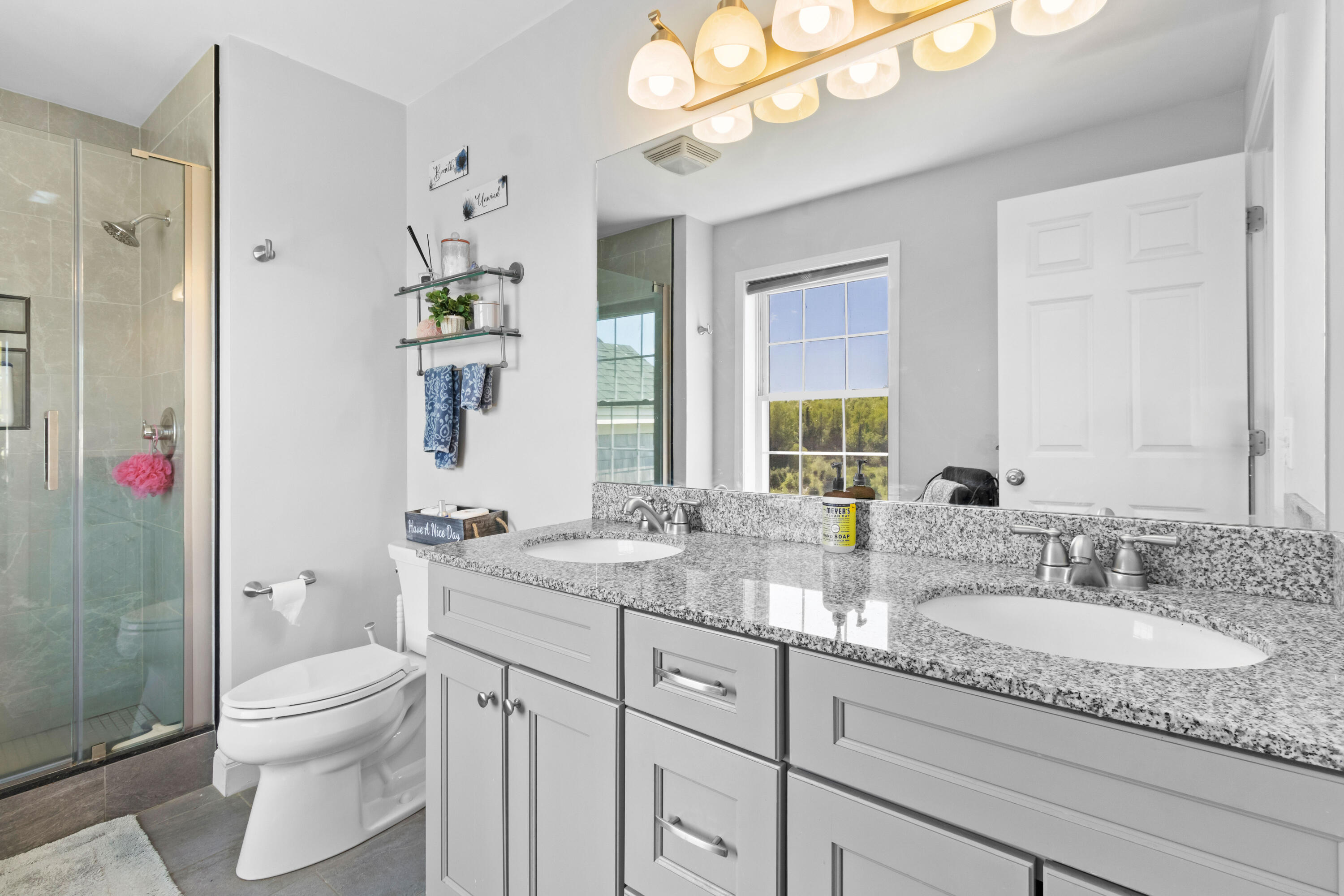 22 Property Photo 19