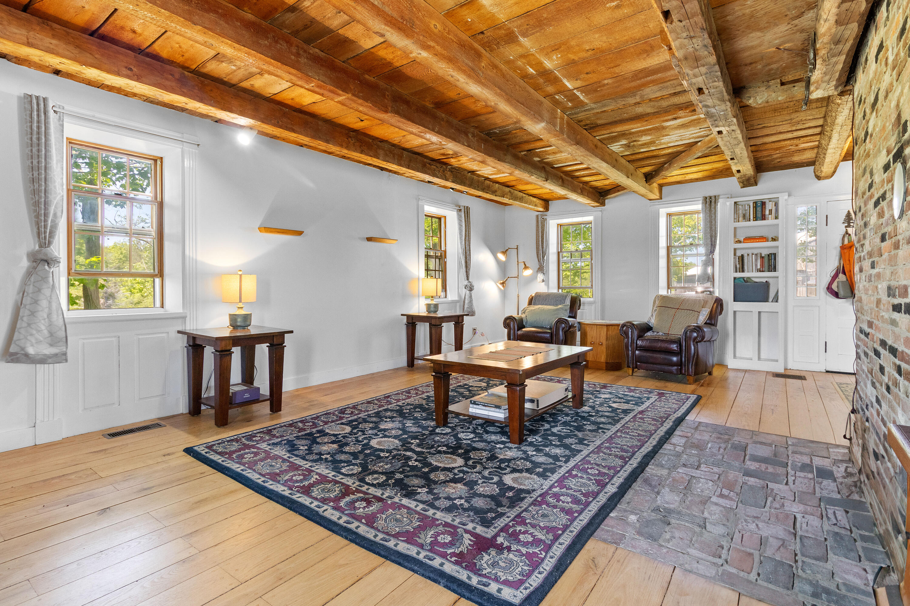 22 Property Photo 25