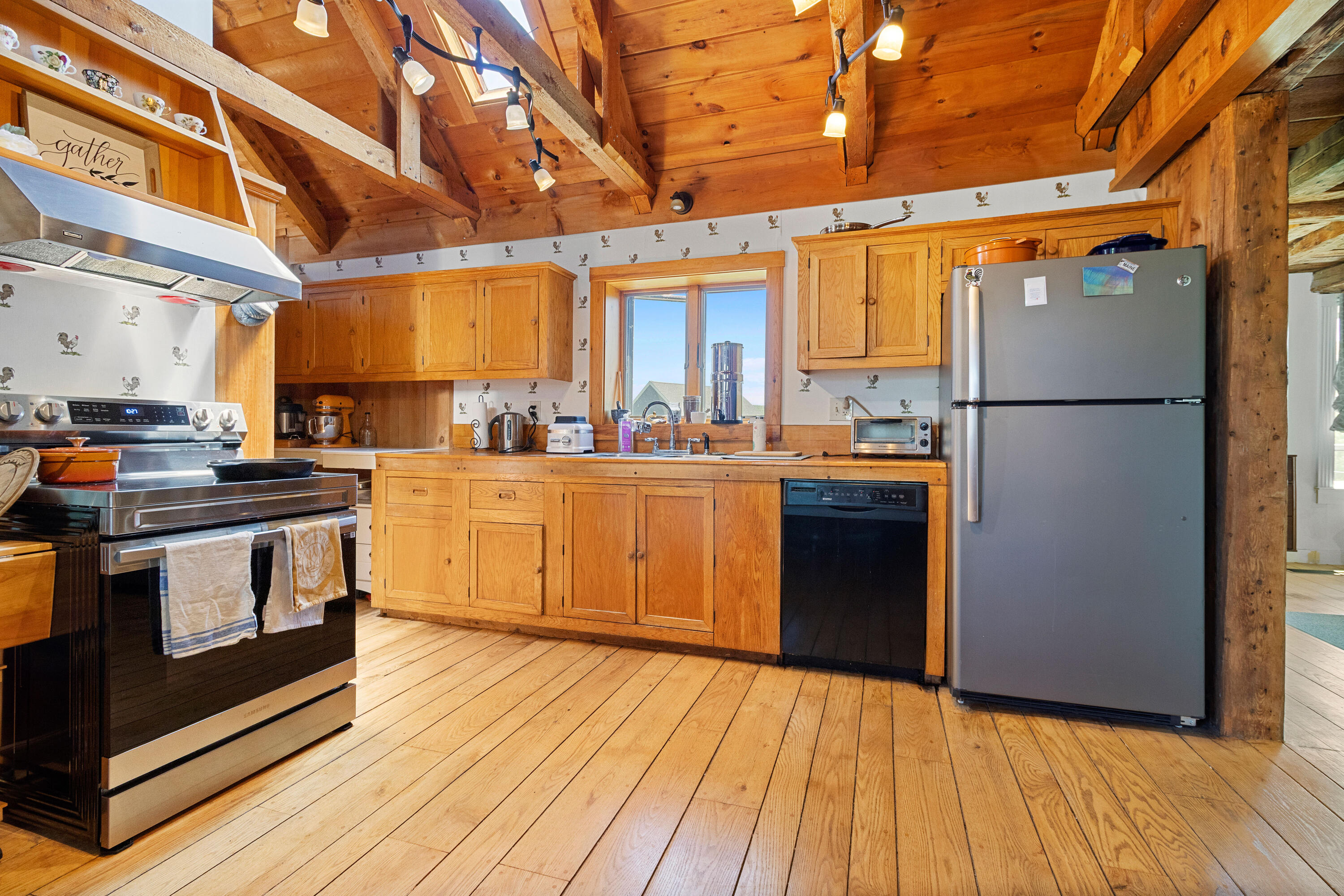 22 Property Photo 31