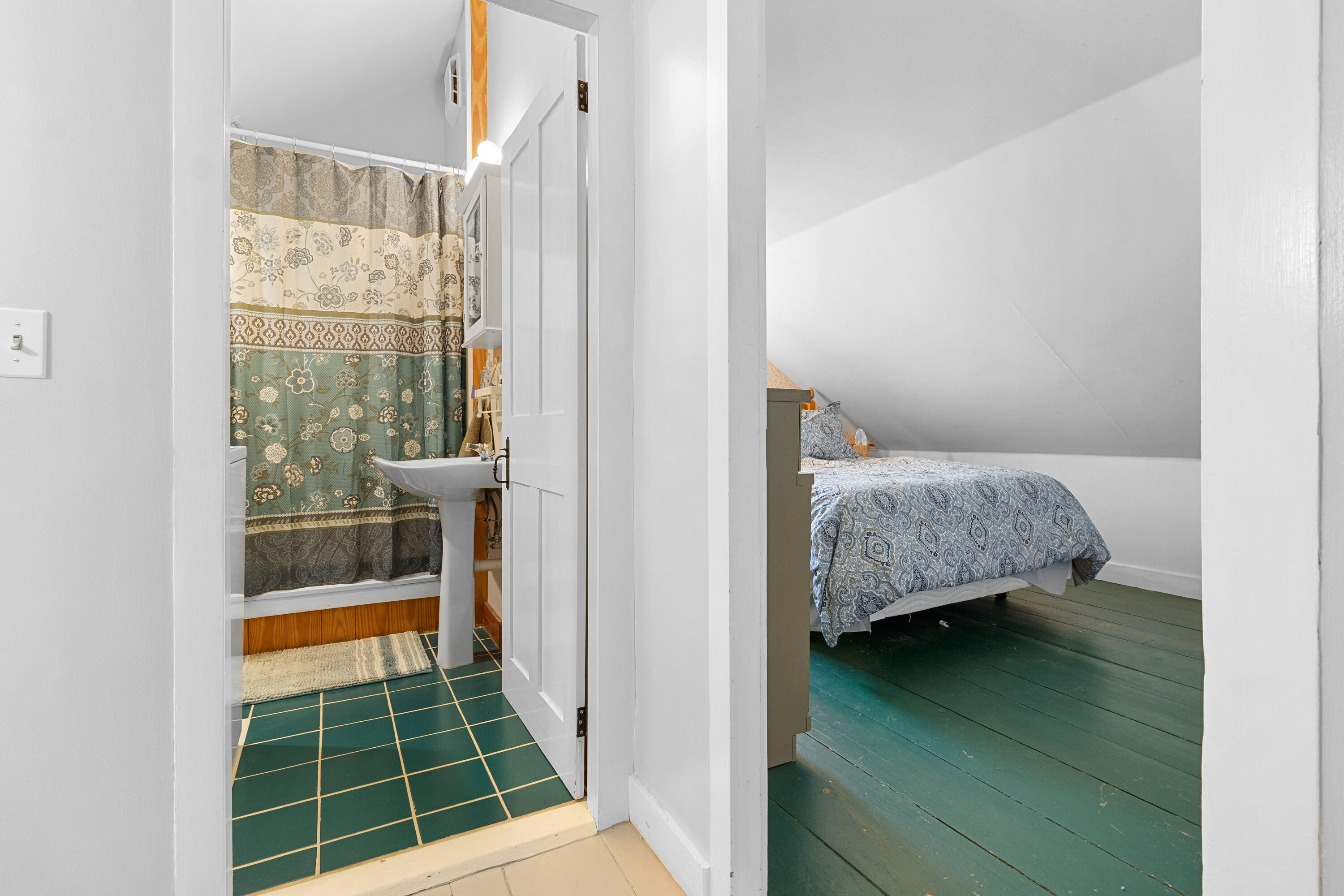 22 Property Photo 37