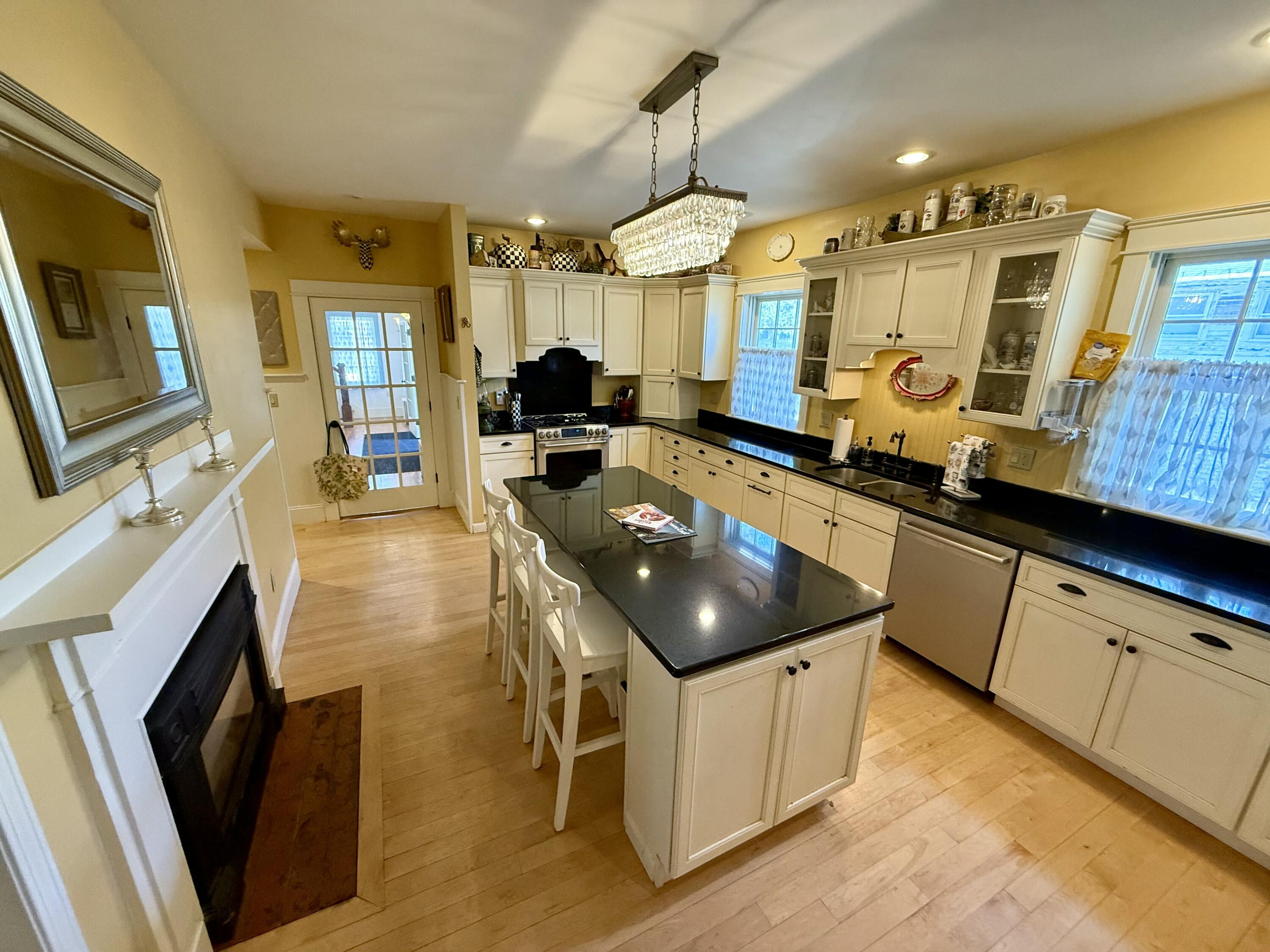 13 Calais Avenue Property Photo 5