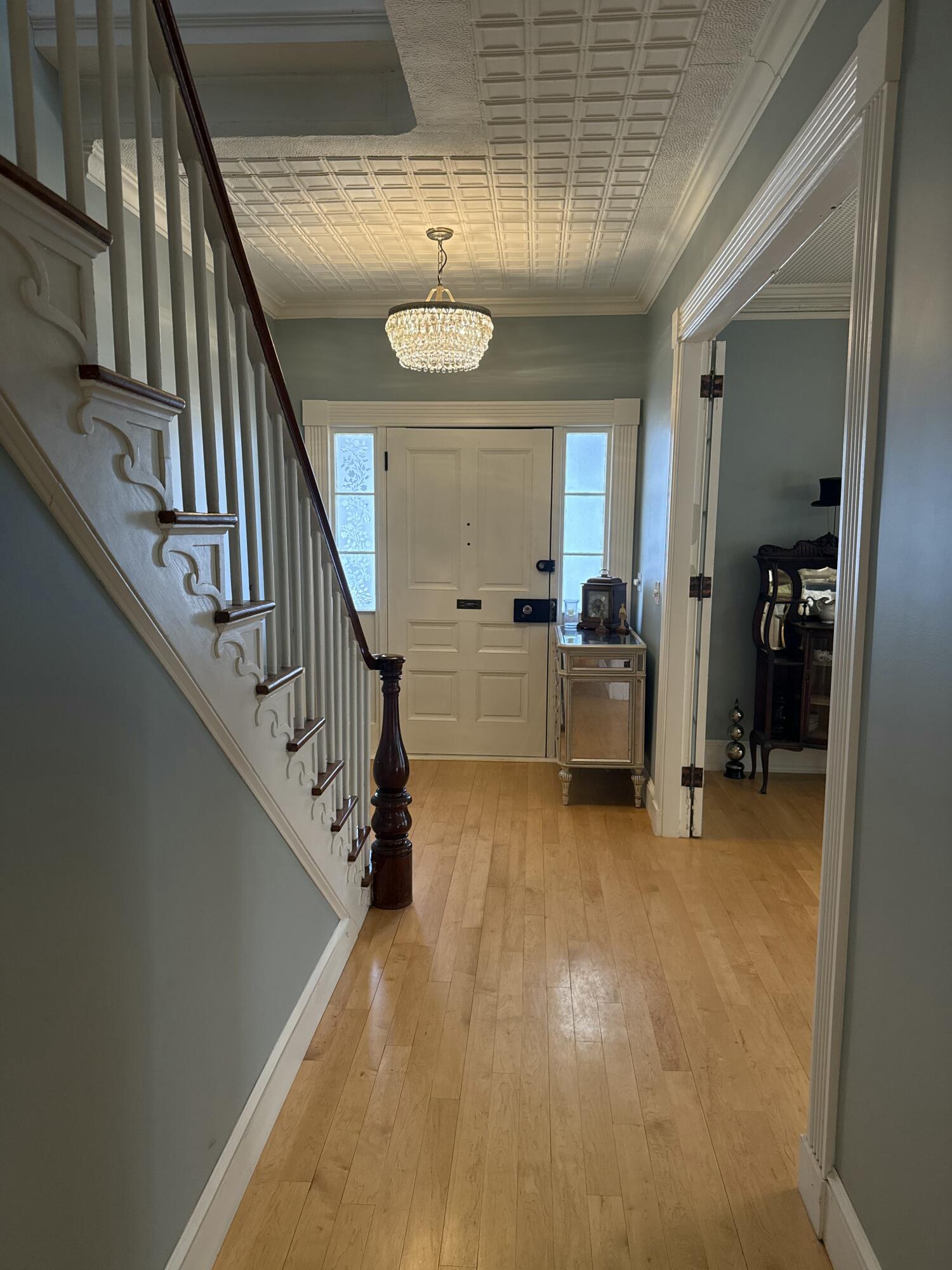 13 Calais Avenue Property Photo 16