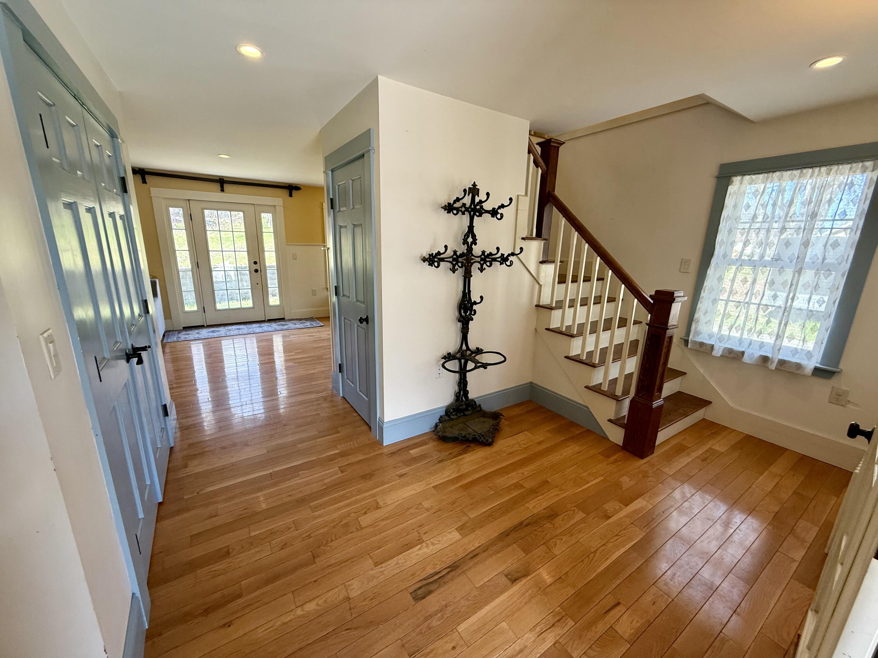 13 Calais Avenue Property Photo 17
