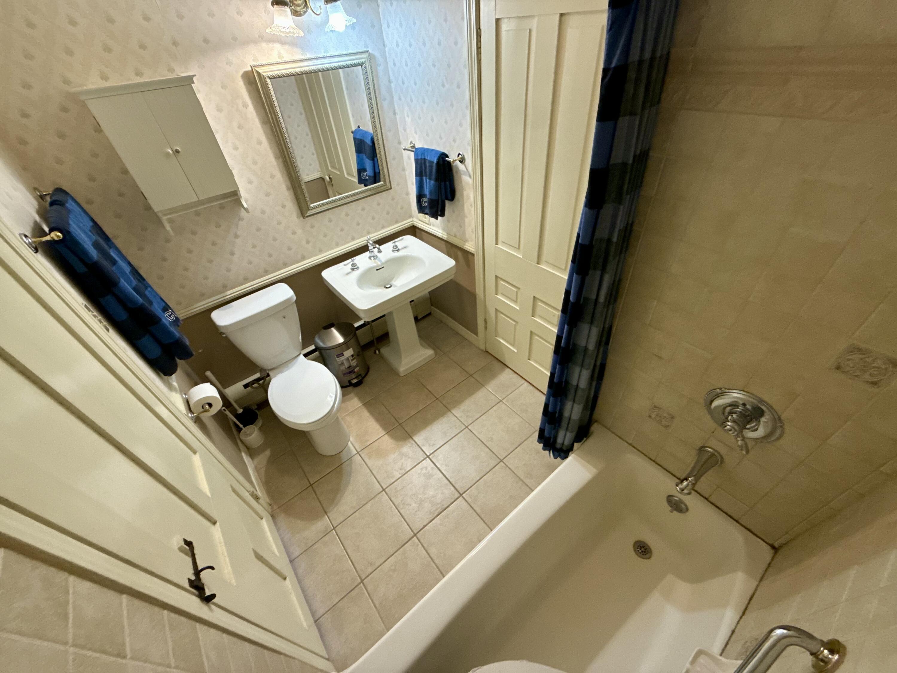 13 Calais Avenue Property Photo 32