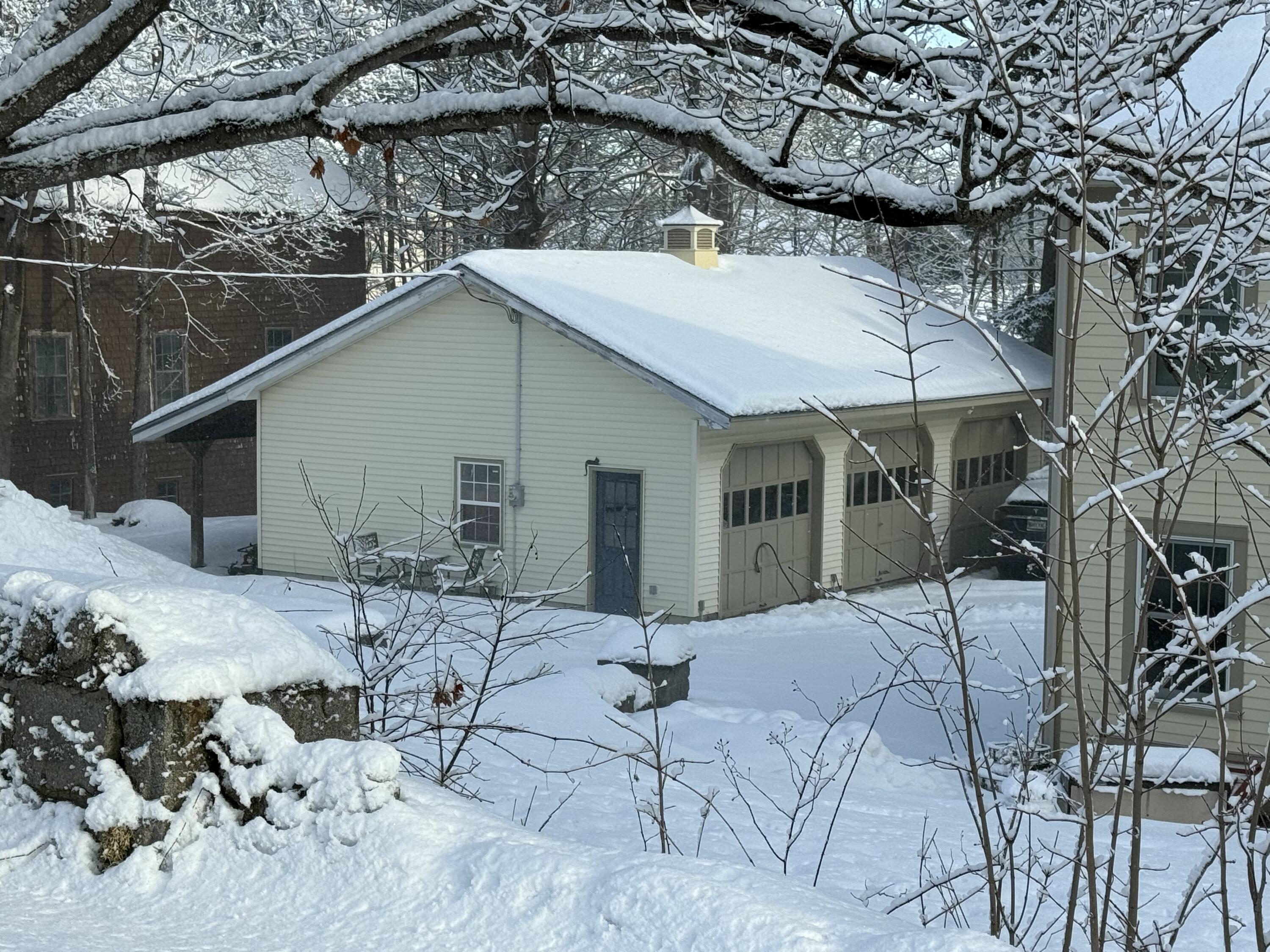 13 Calais Avenue Property Photo 47