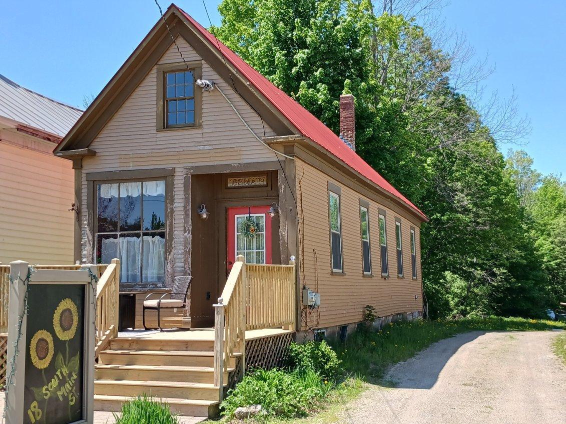 18 S Main Street Property Photo 1