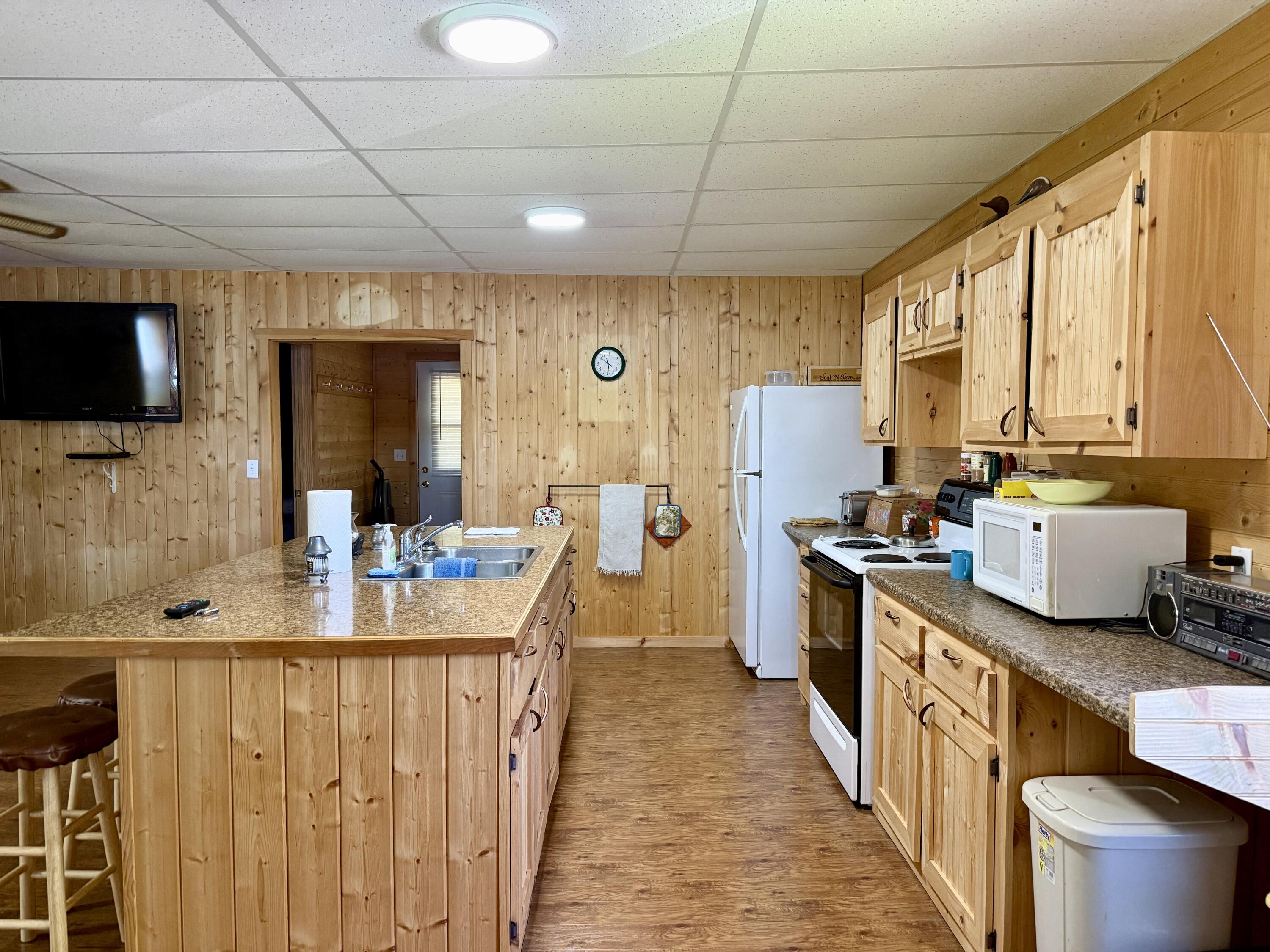 862 Baie Creuse Road Property Photo 15