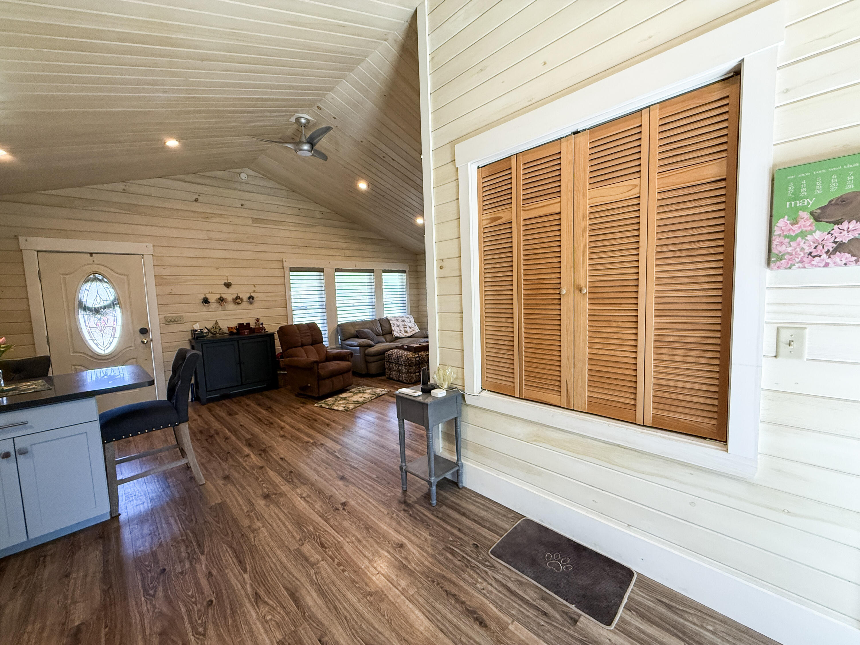 373 Spring Road Property Photo 13