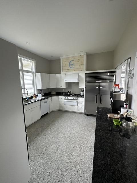 57 Baxter Boulevard Property Photo 53