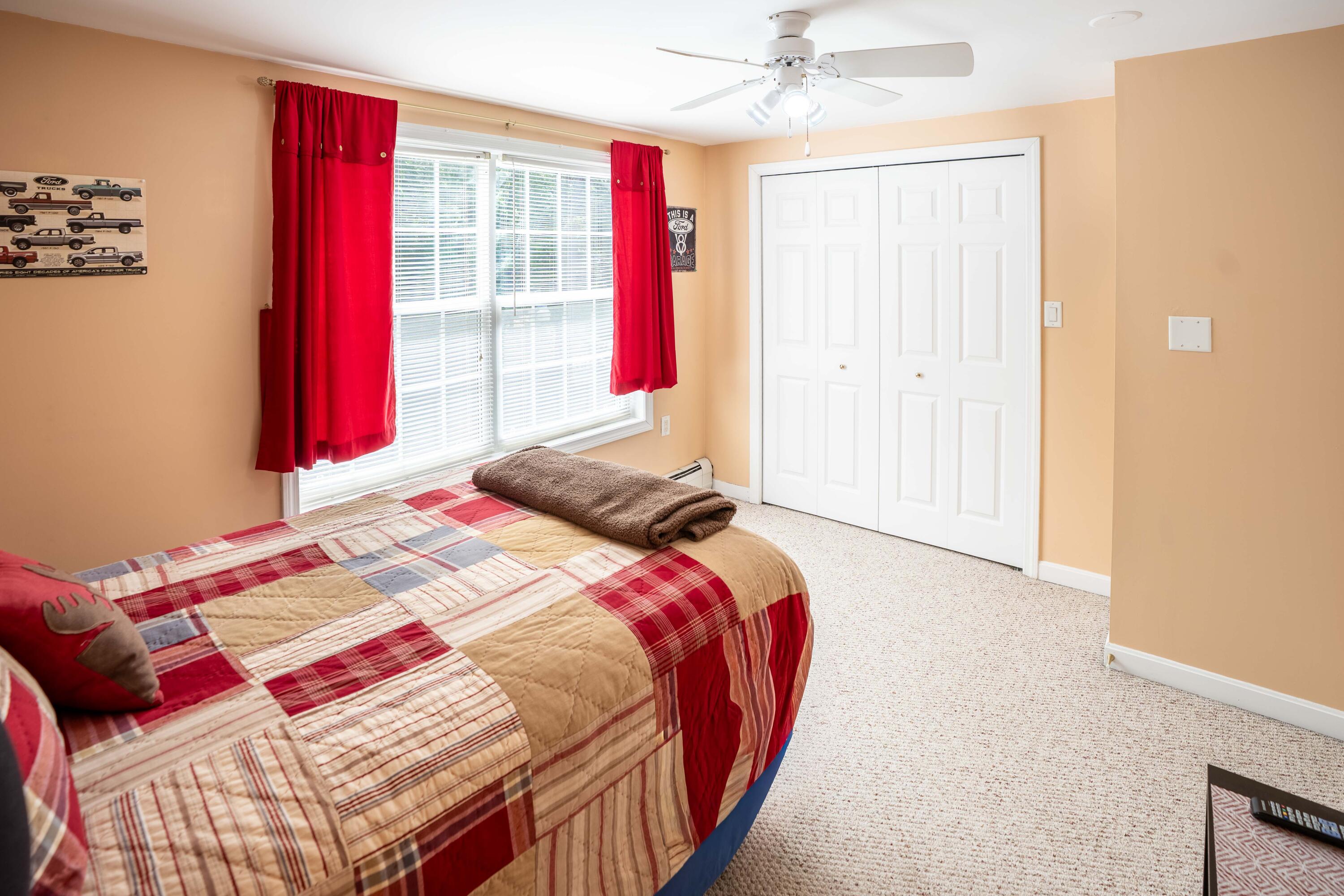 1590 River Road Property Photo 21