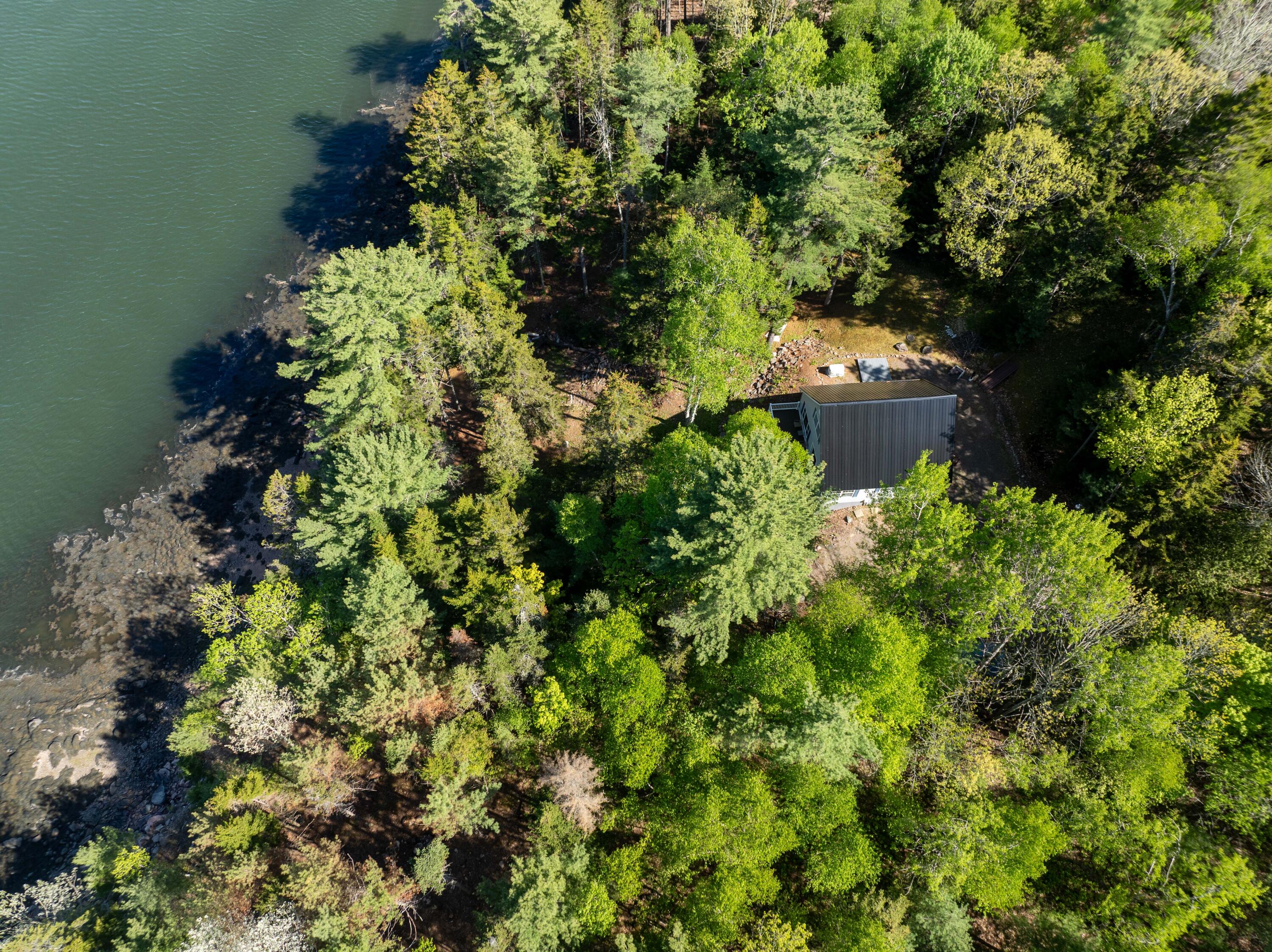 1590 River Road Property Photo 31