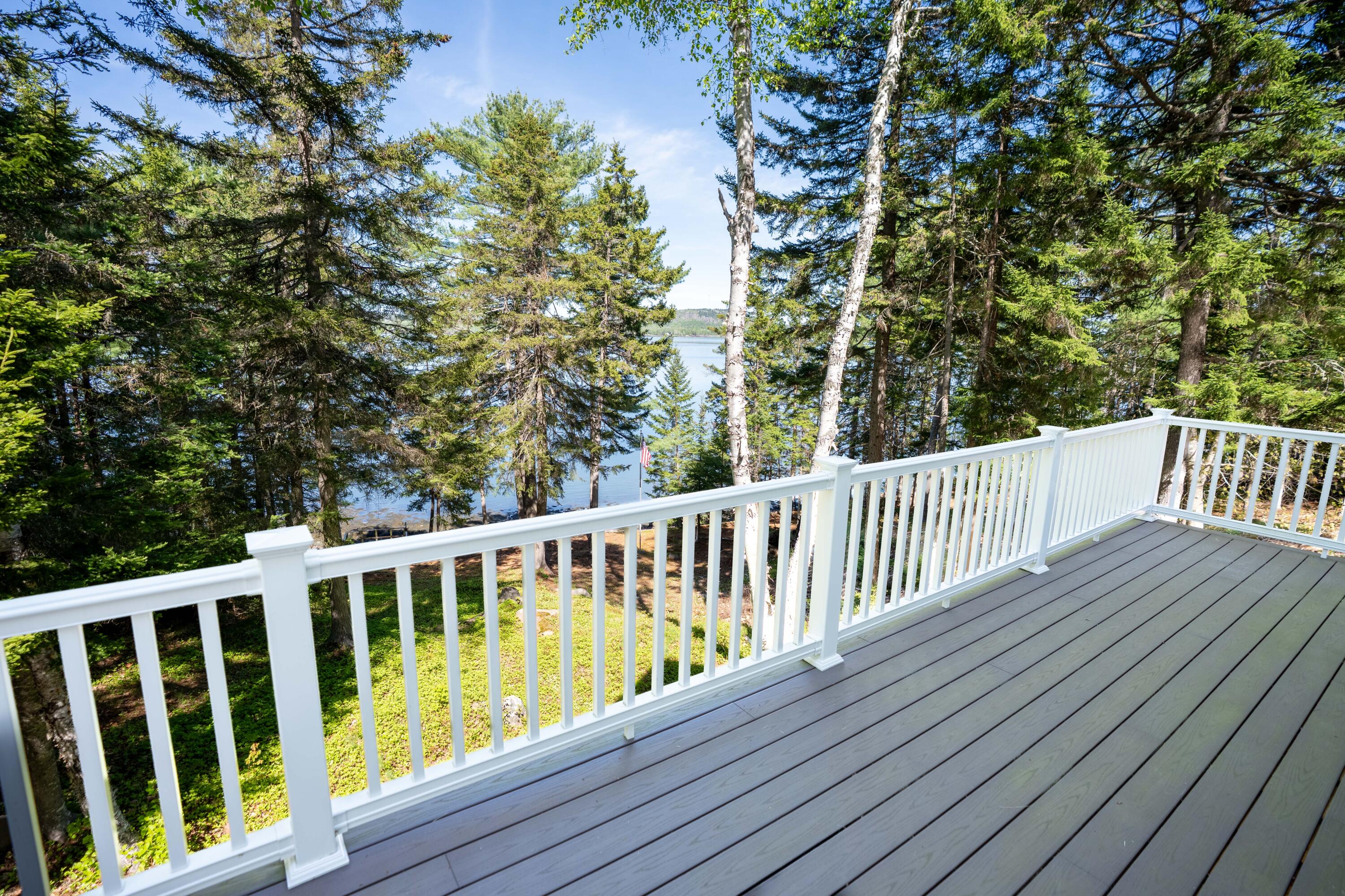 1590 River Road Property Photo 41
