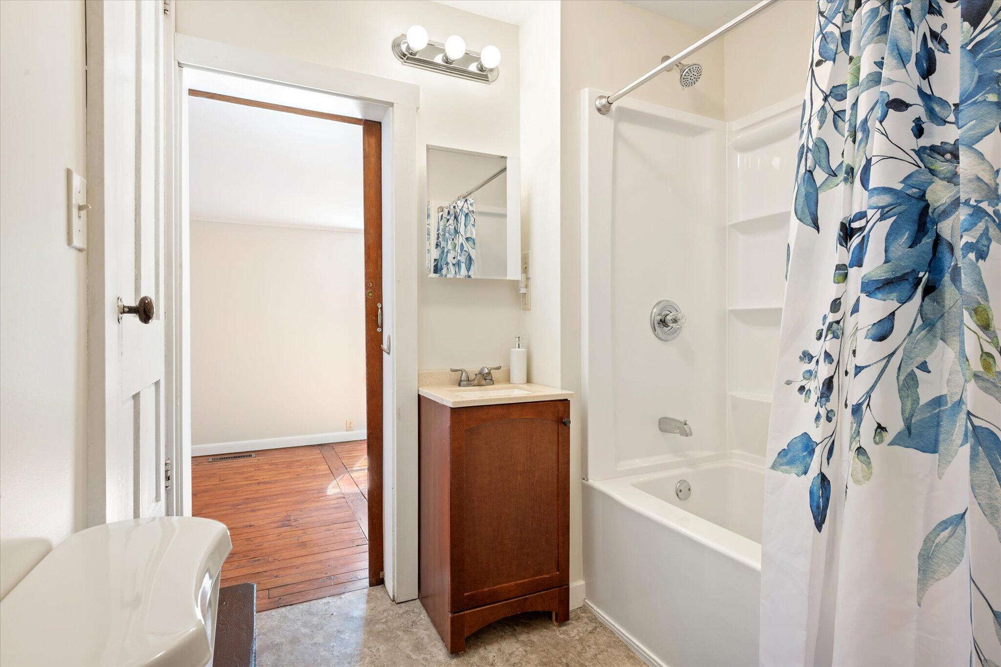 1204 Lakins Road Property Photo 19