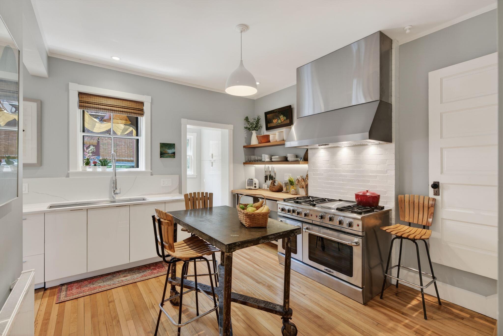 38 Neal Street Property Photo 13
