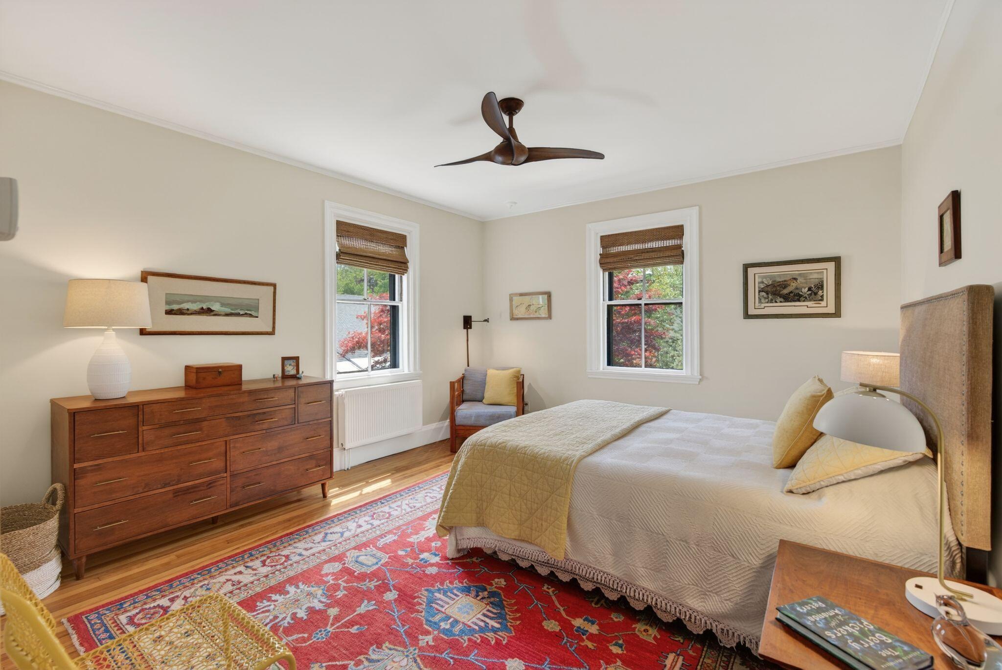 38 Neal Street Property Photo 22