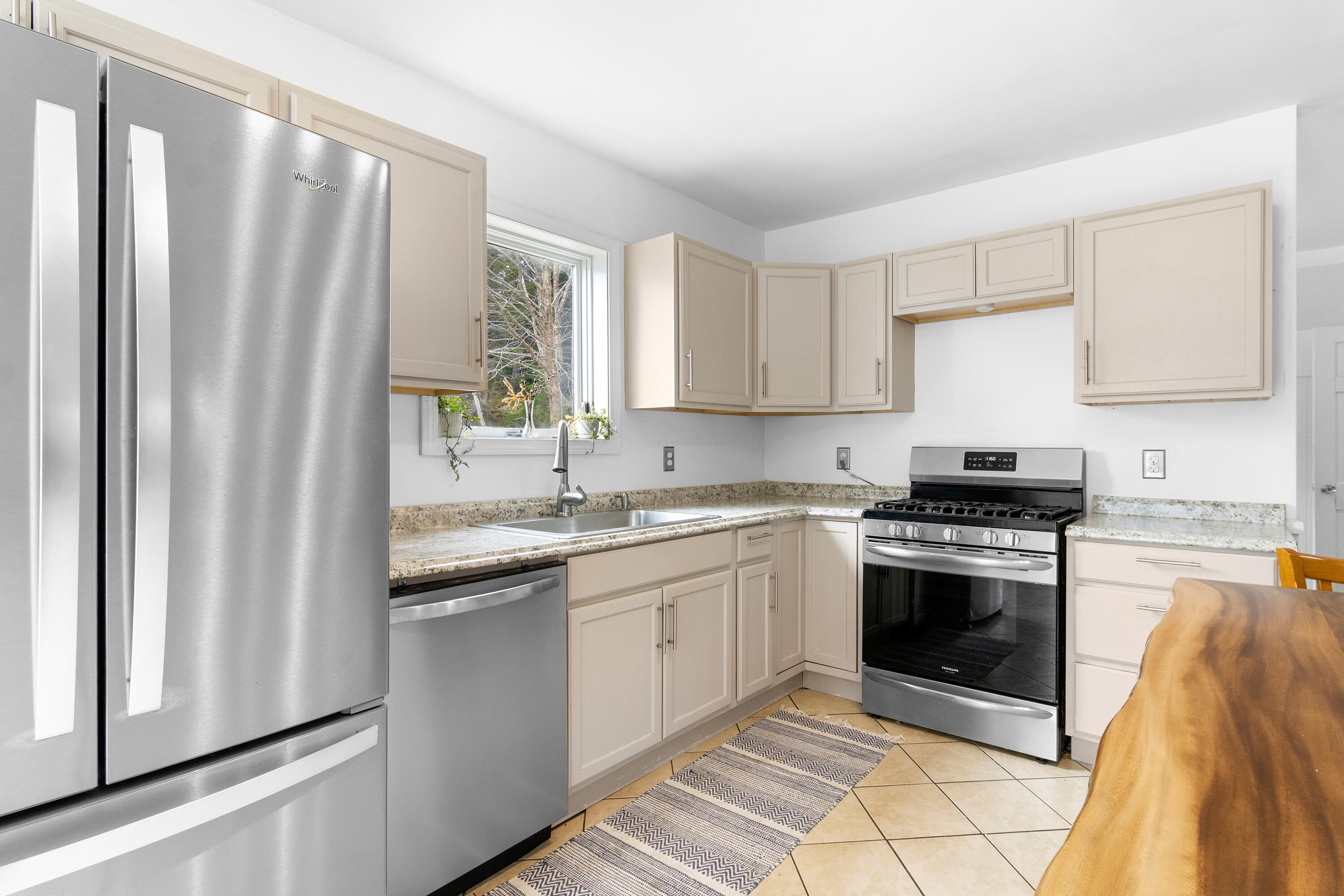 84 Old Harbor Road Property Photo 8