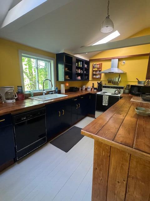 30 Troy Road Property Photo 10