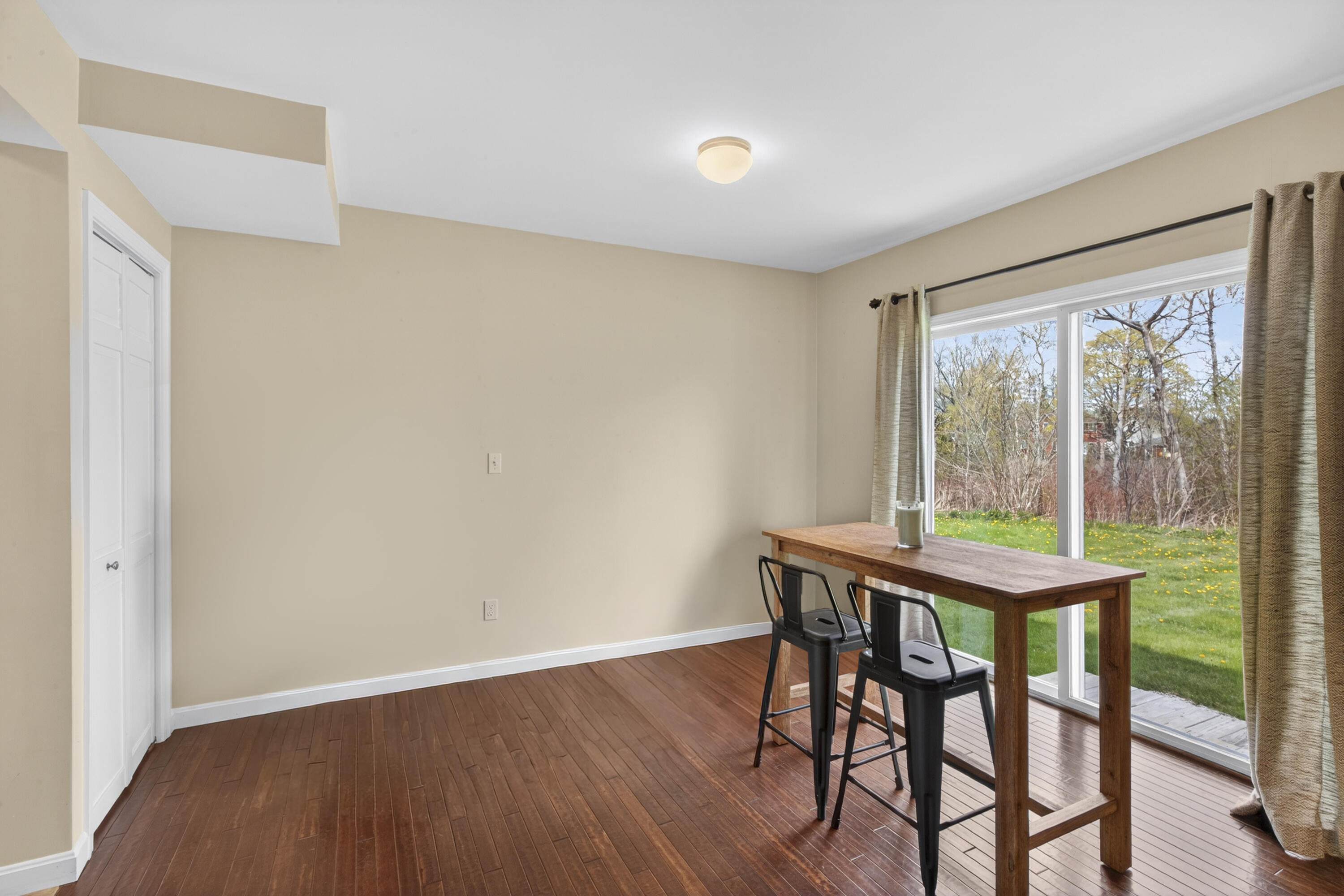 59 Broadway Property Photo 9