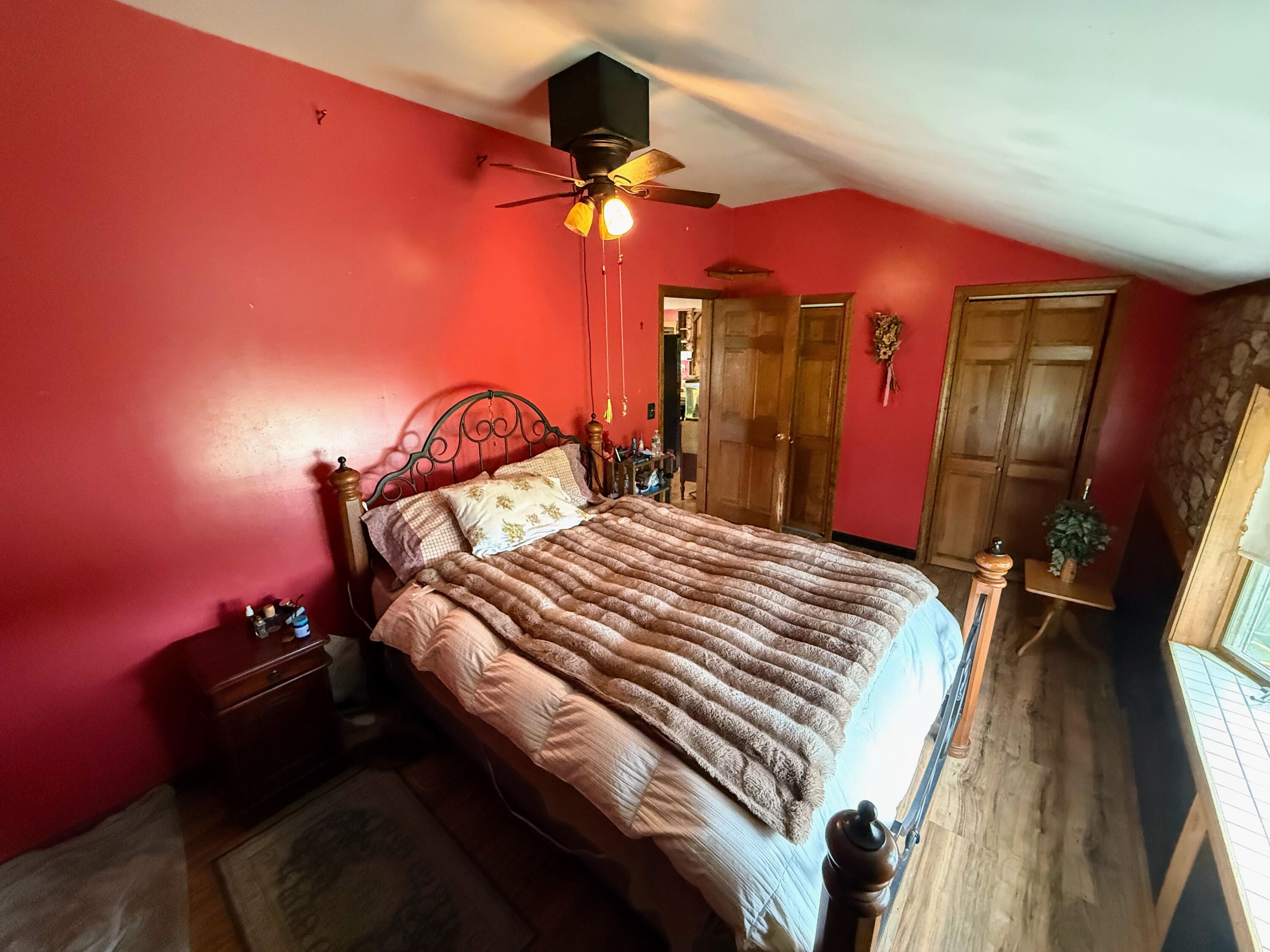 1118 Exeter Road Property Photo 12