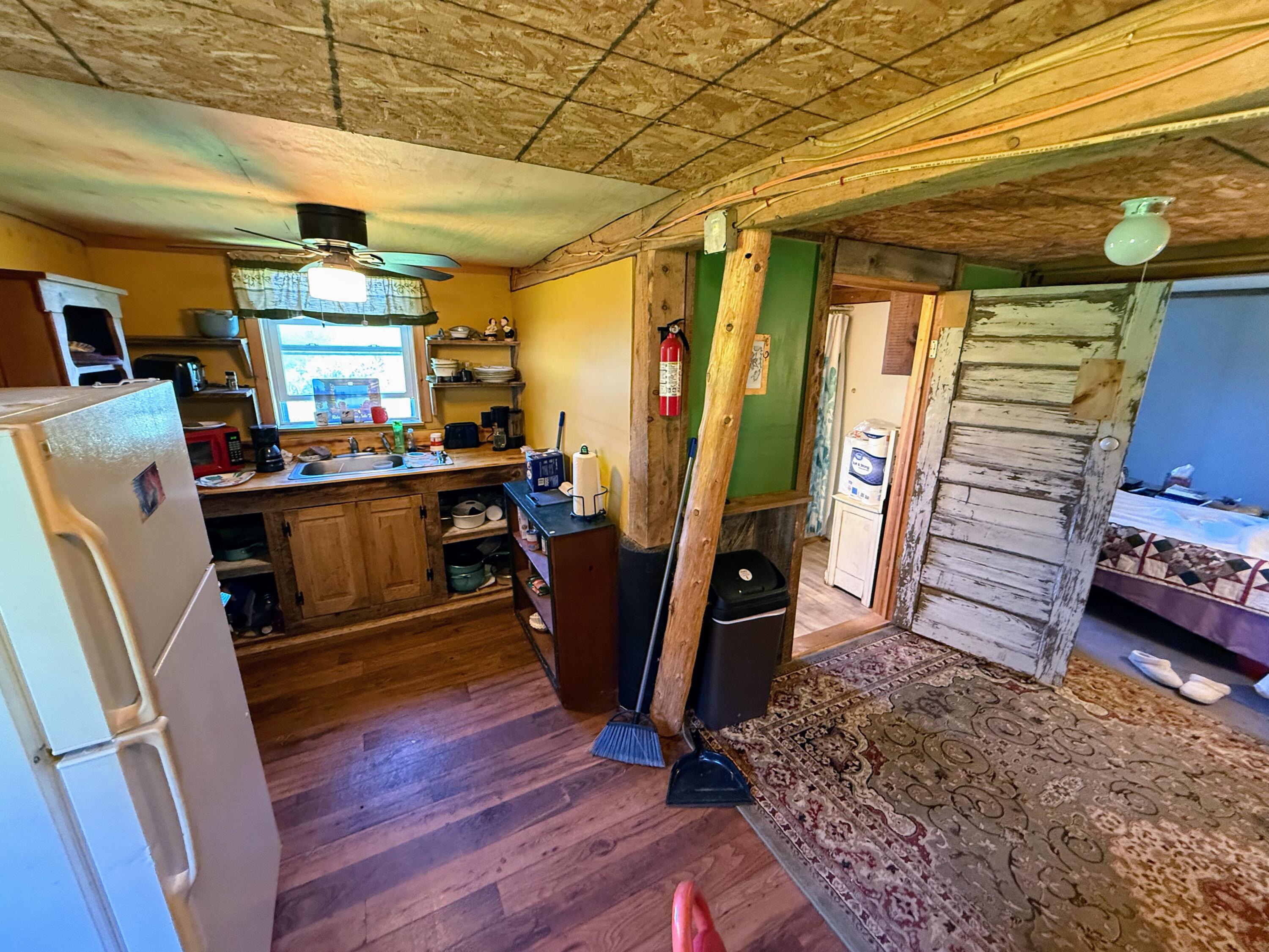 1118 Exeter Road Property Photo 56