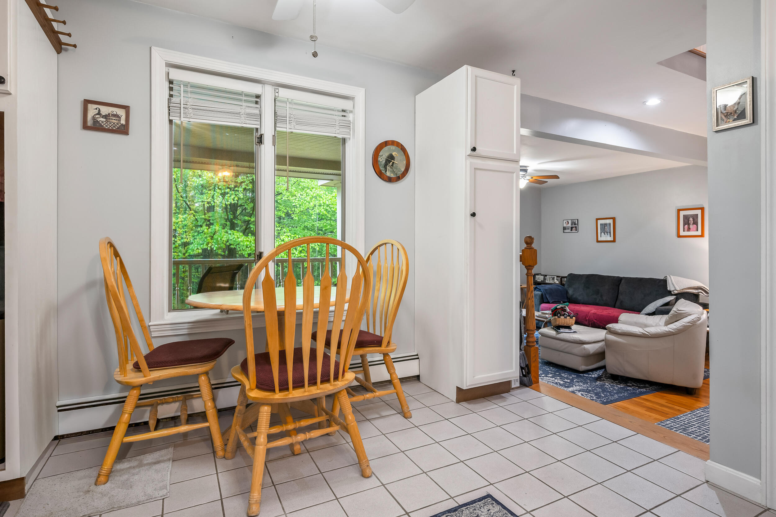 100 Colonial Circle Property Photo 10