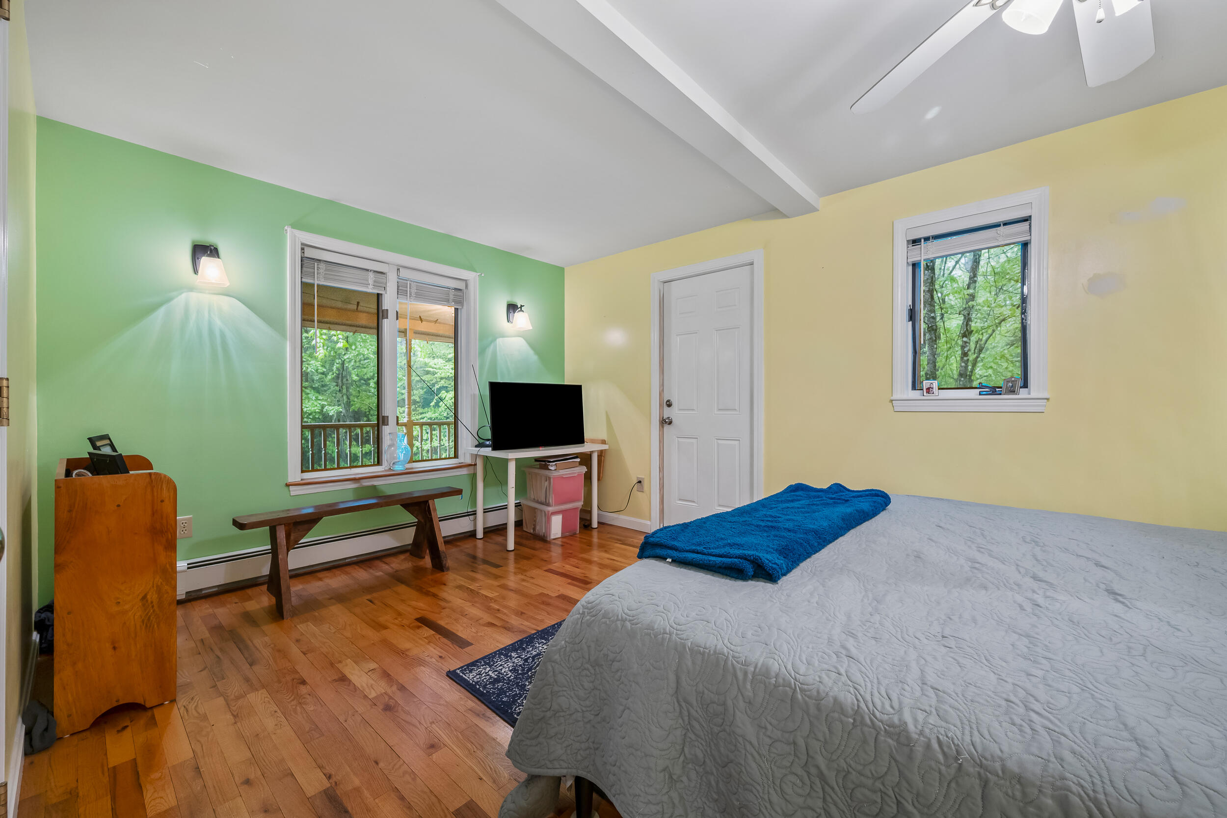 100 Colonial Circle Property Photo 12