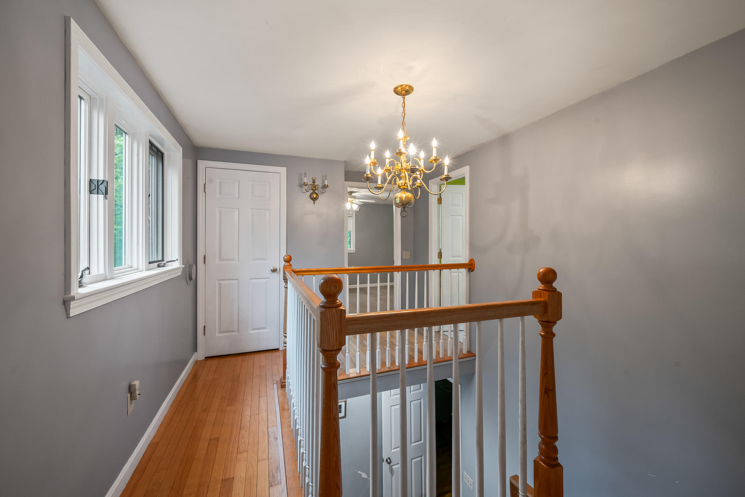 100 Colonial Circle Property Photo 15