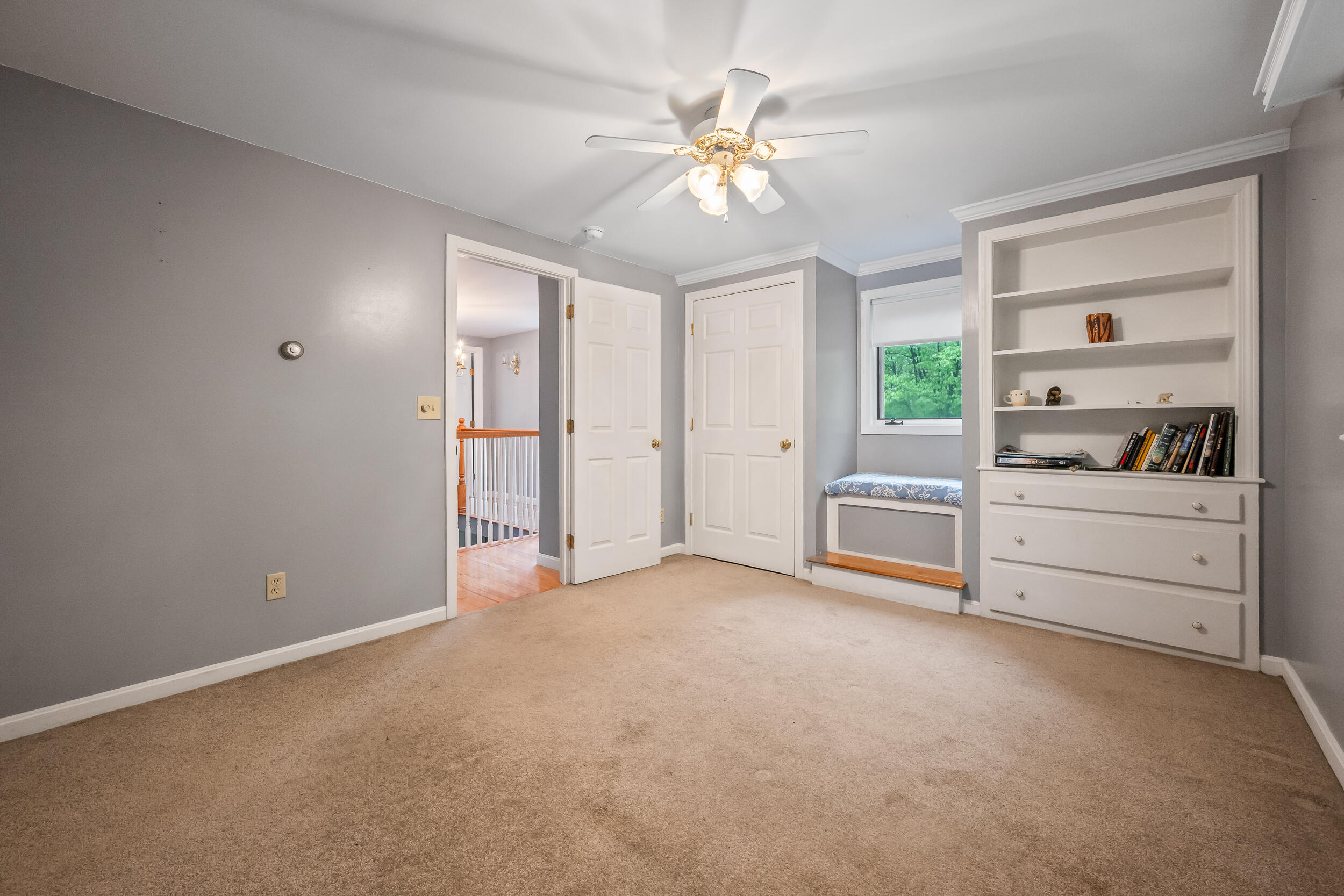 100 Colonial Circle Property Photo 19