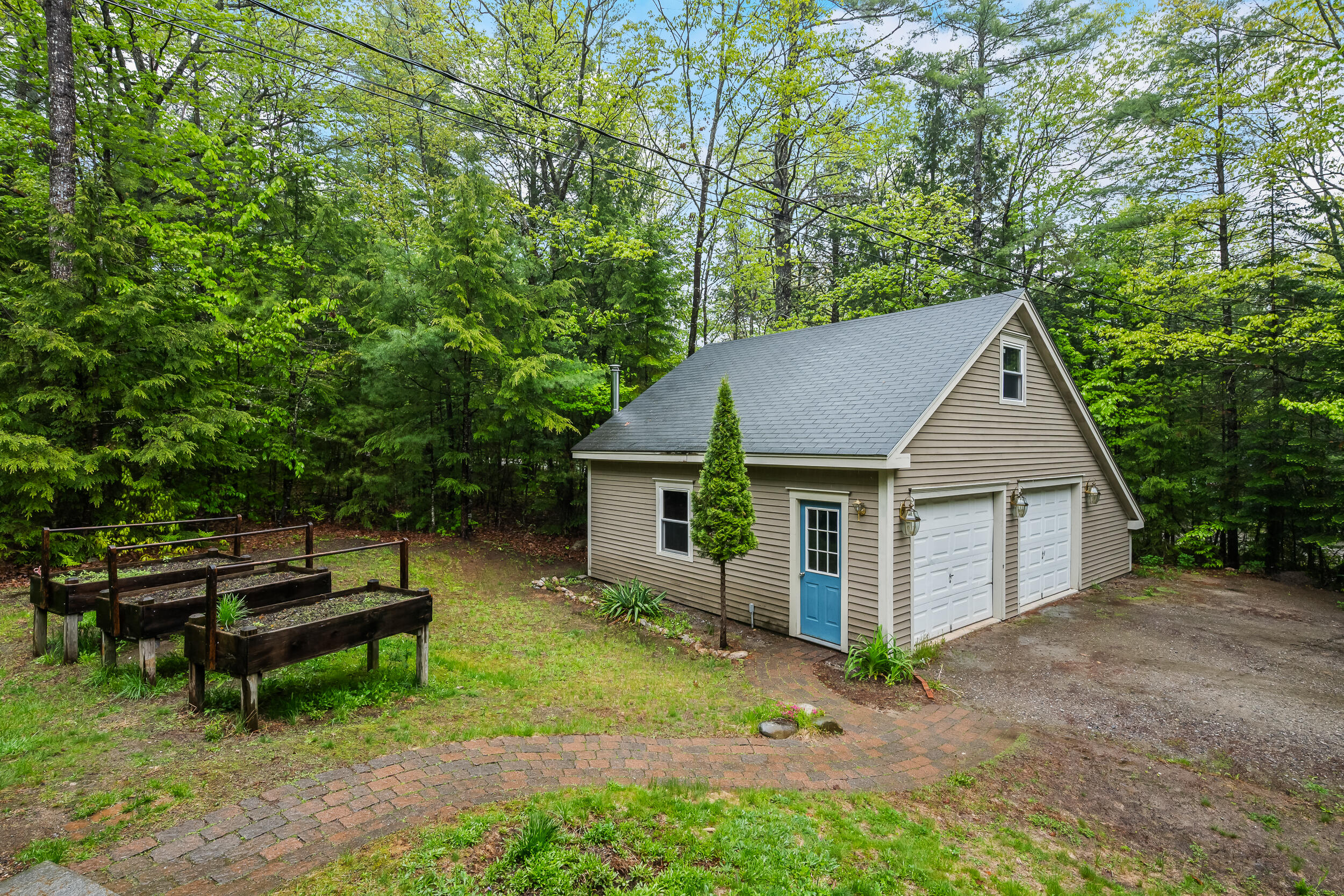 100 Colonial Circle Property Photo 25