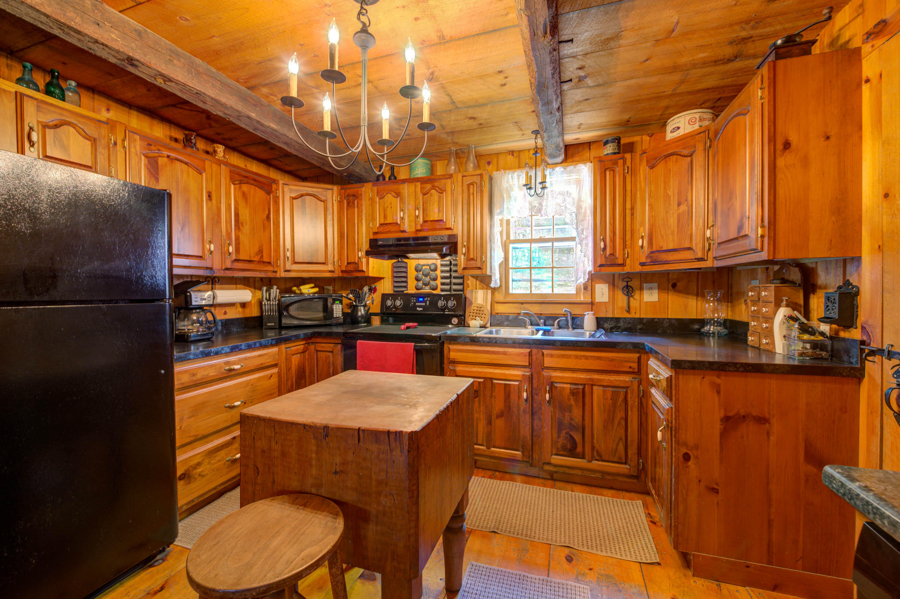 136 Hiram Hill Road Property Photo 9