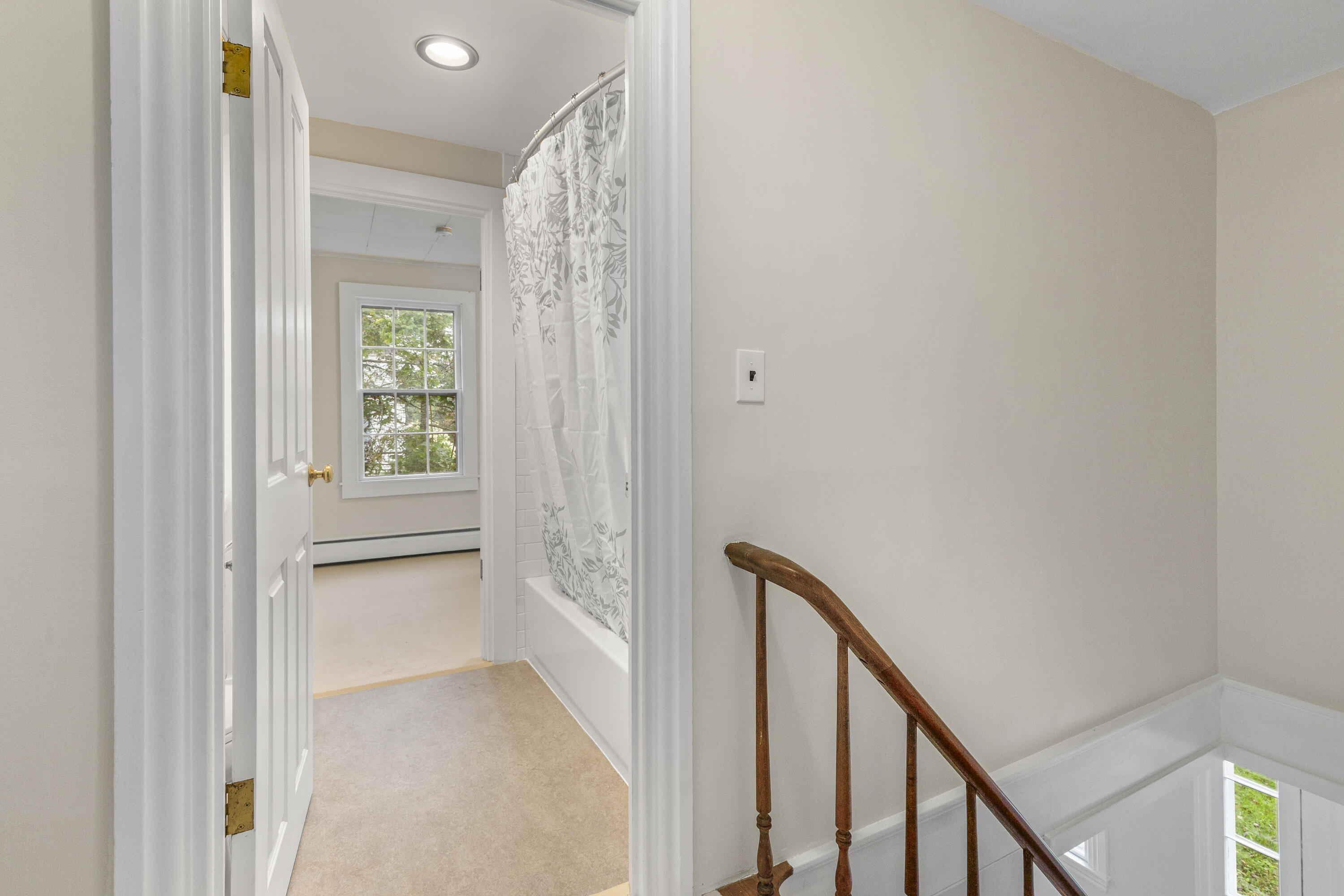 646 West Street Property Photo 17