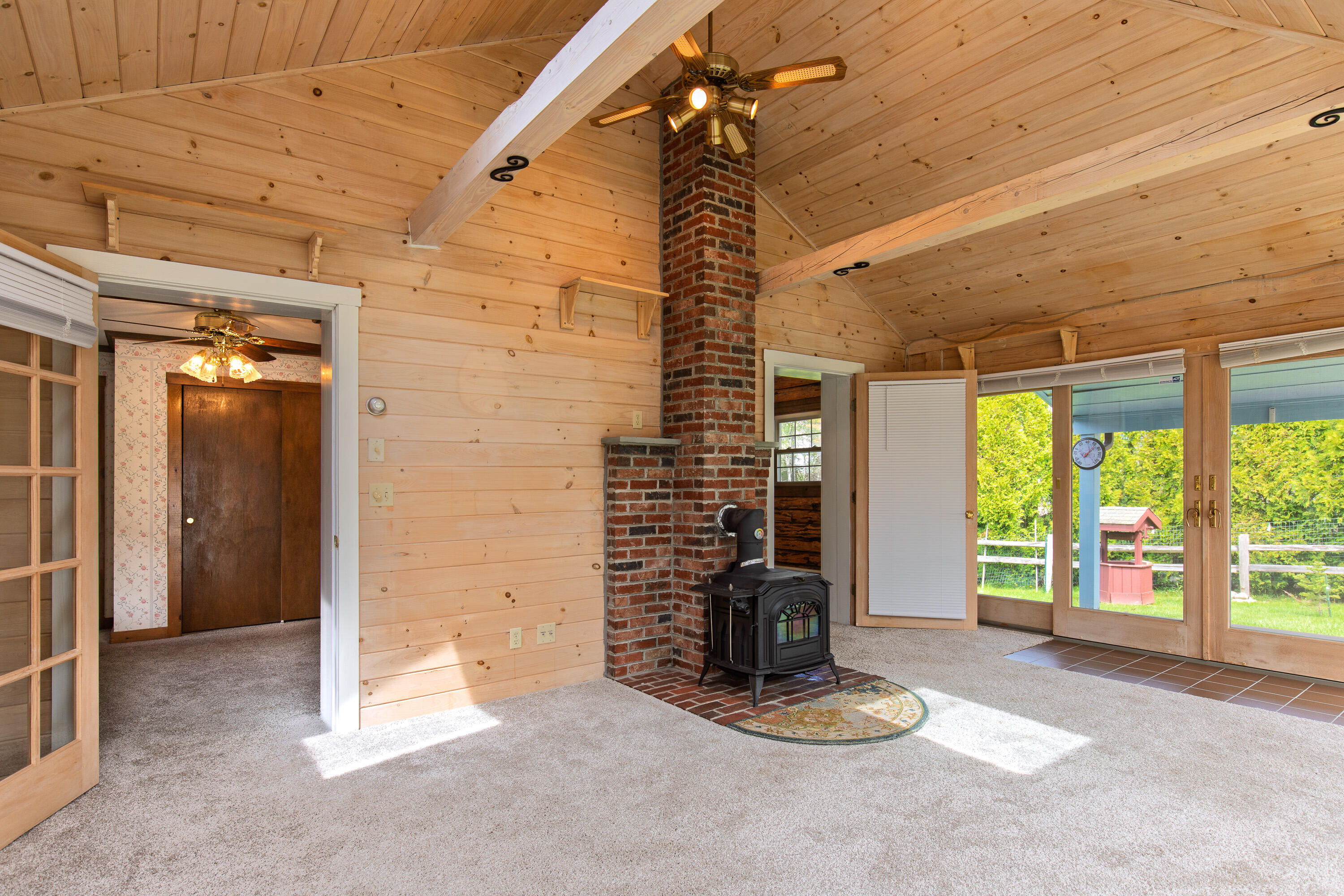 23 Massasoit Drive Property Photo 14