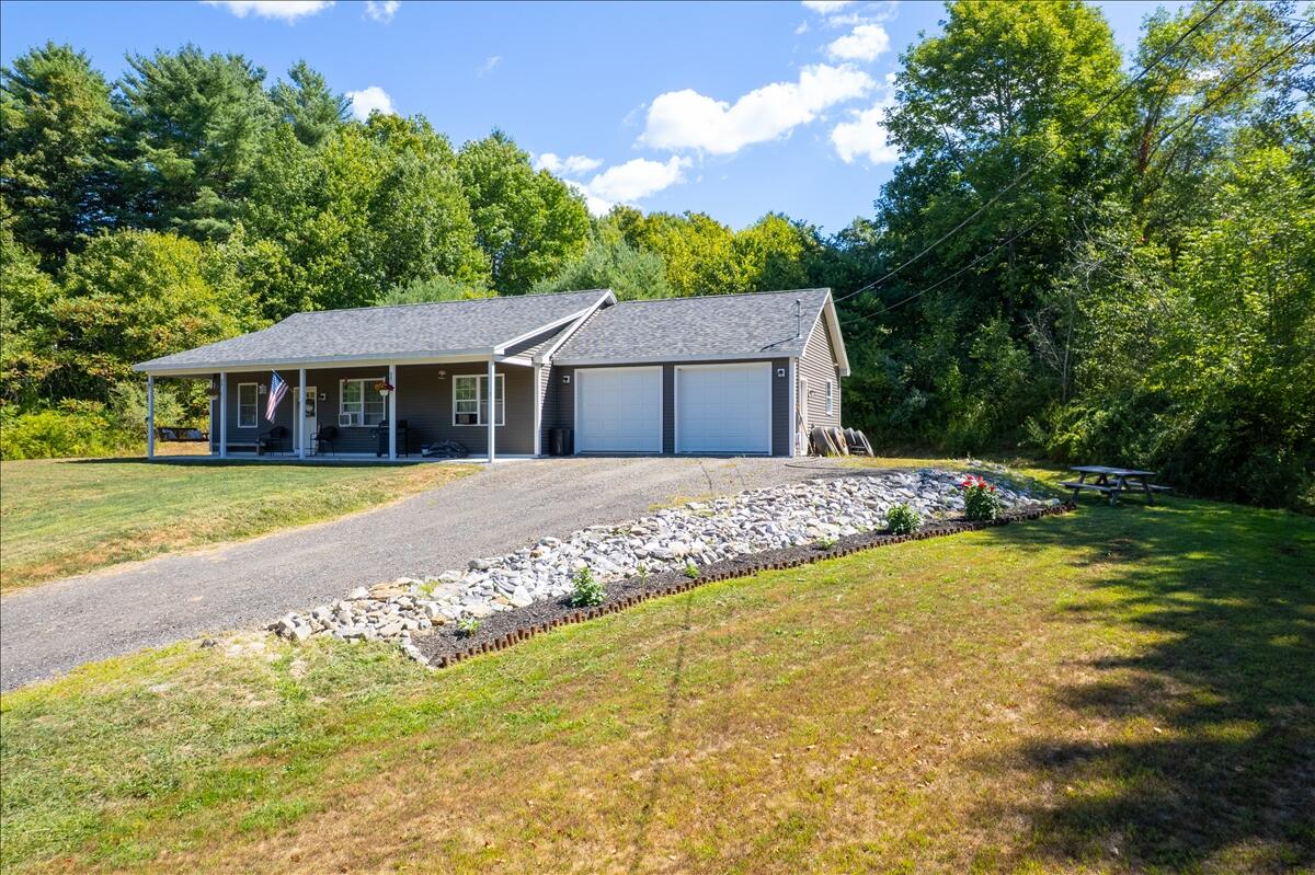 3 Dragon Fly Drive Property Photo 3