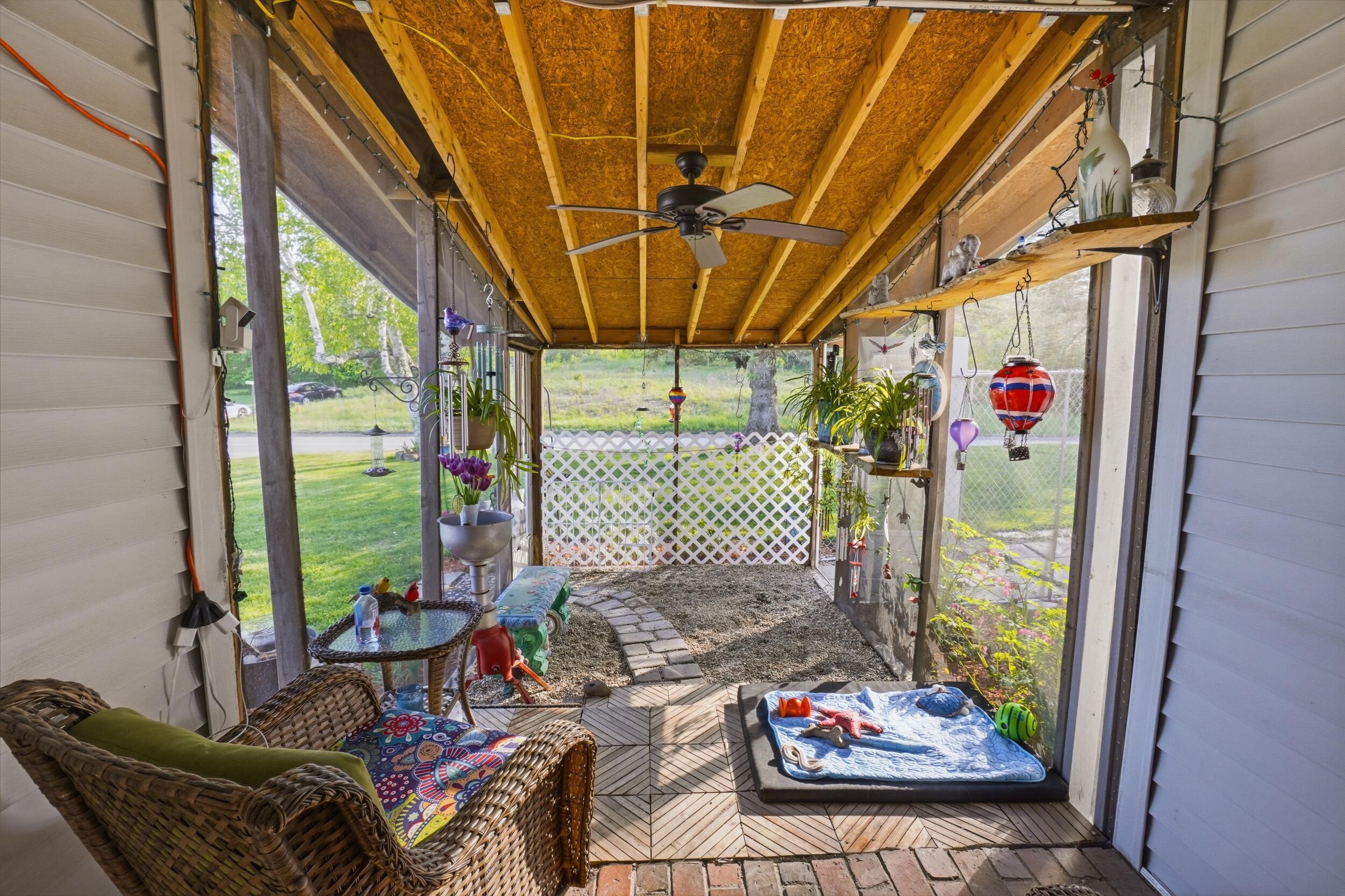 2657 Union Street Property Photo 17
