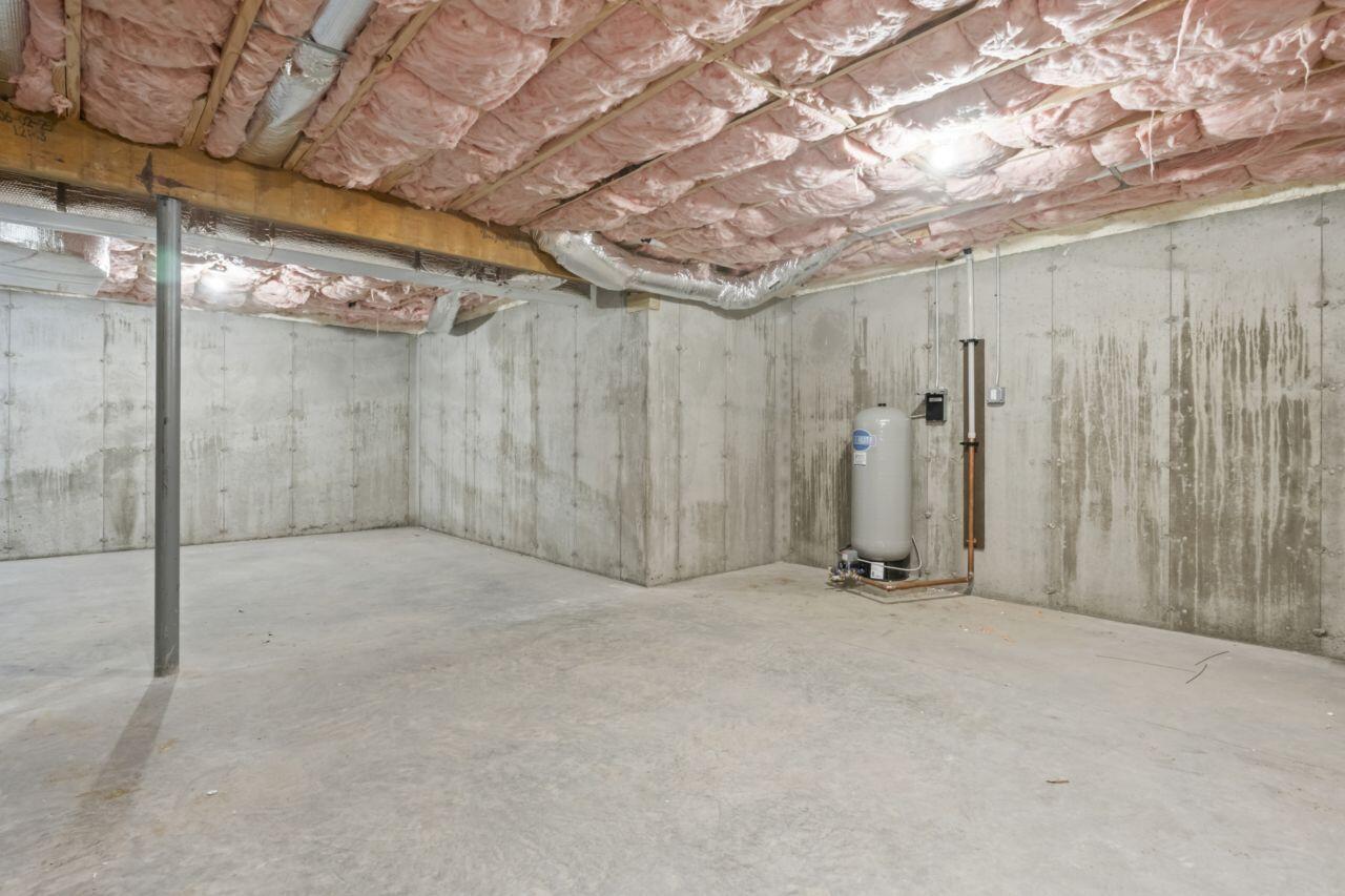 24 Granite Hill Drive Property Photo 40