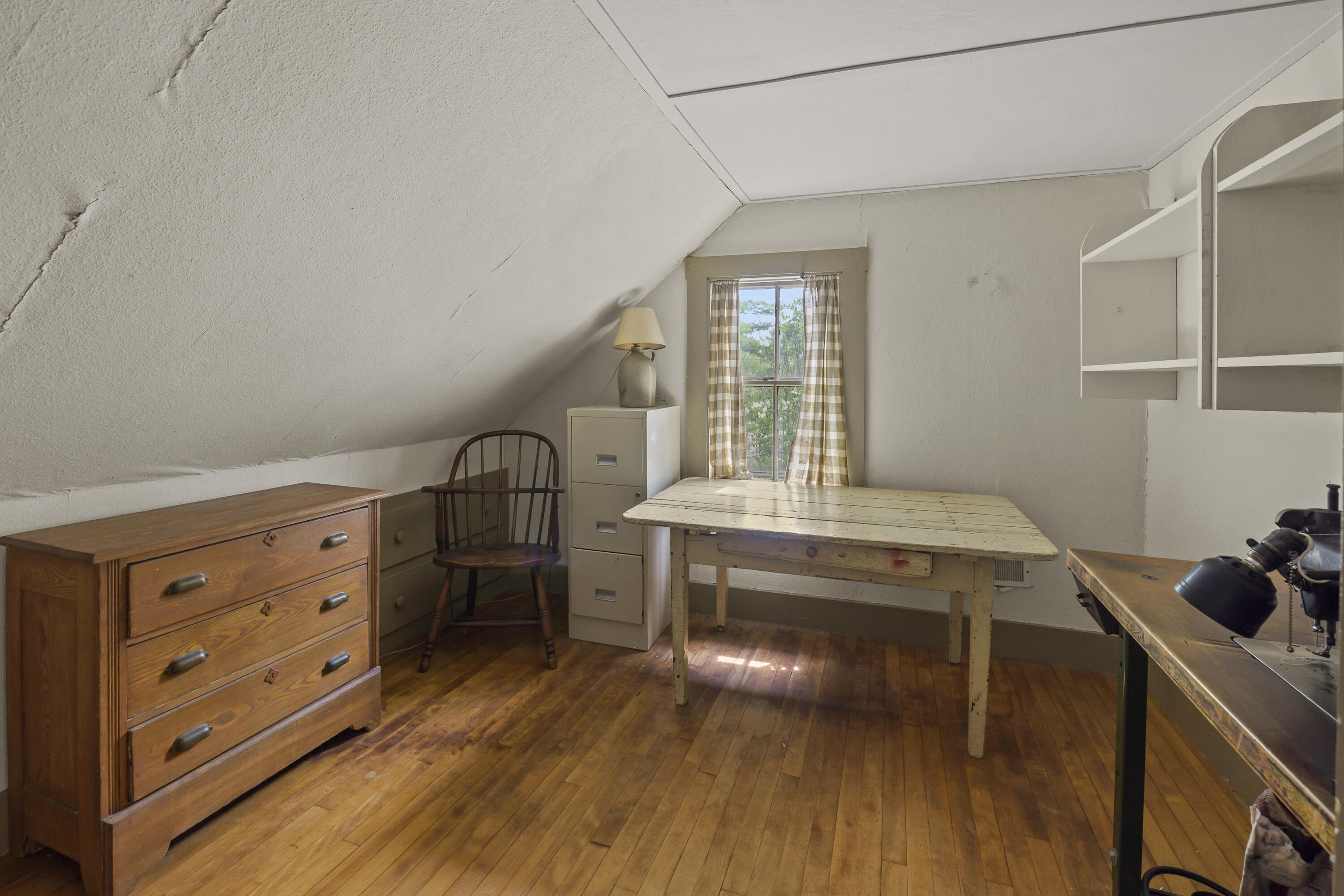 367 East Side Road Property Photo 40