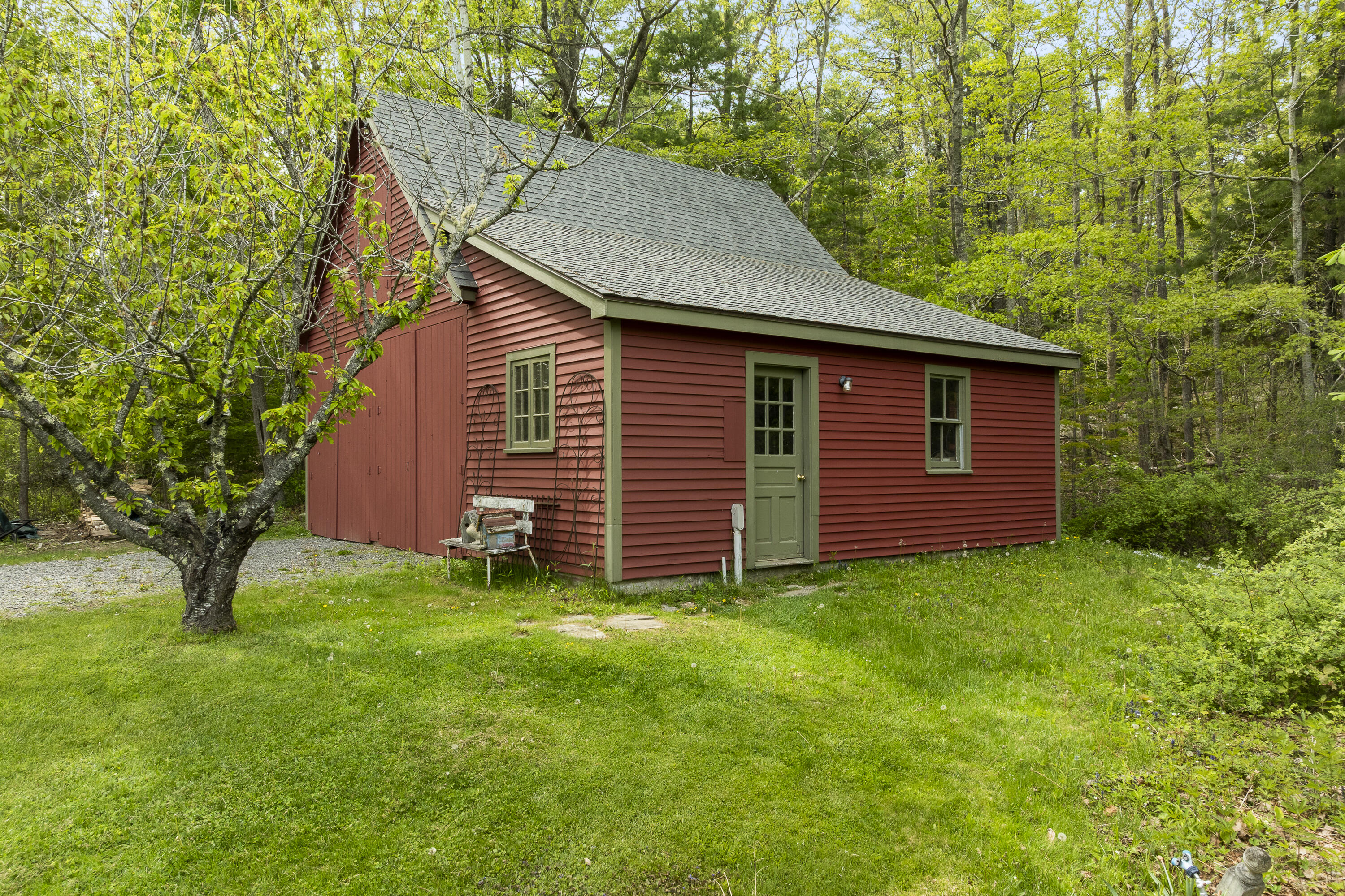 367 East Side Road Property Photo 43