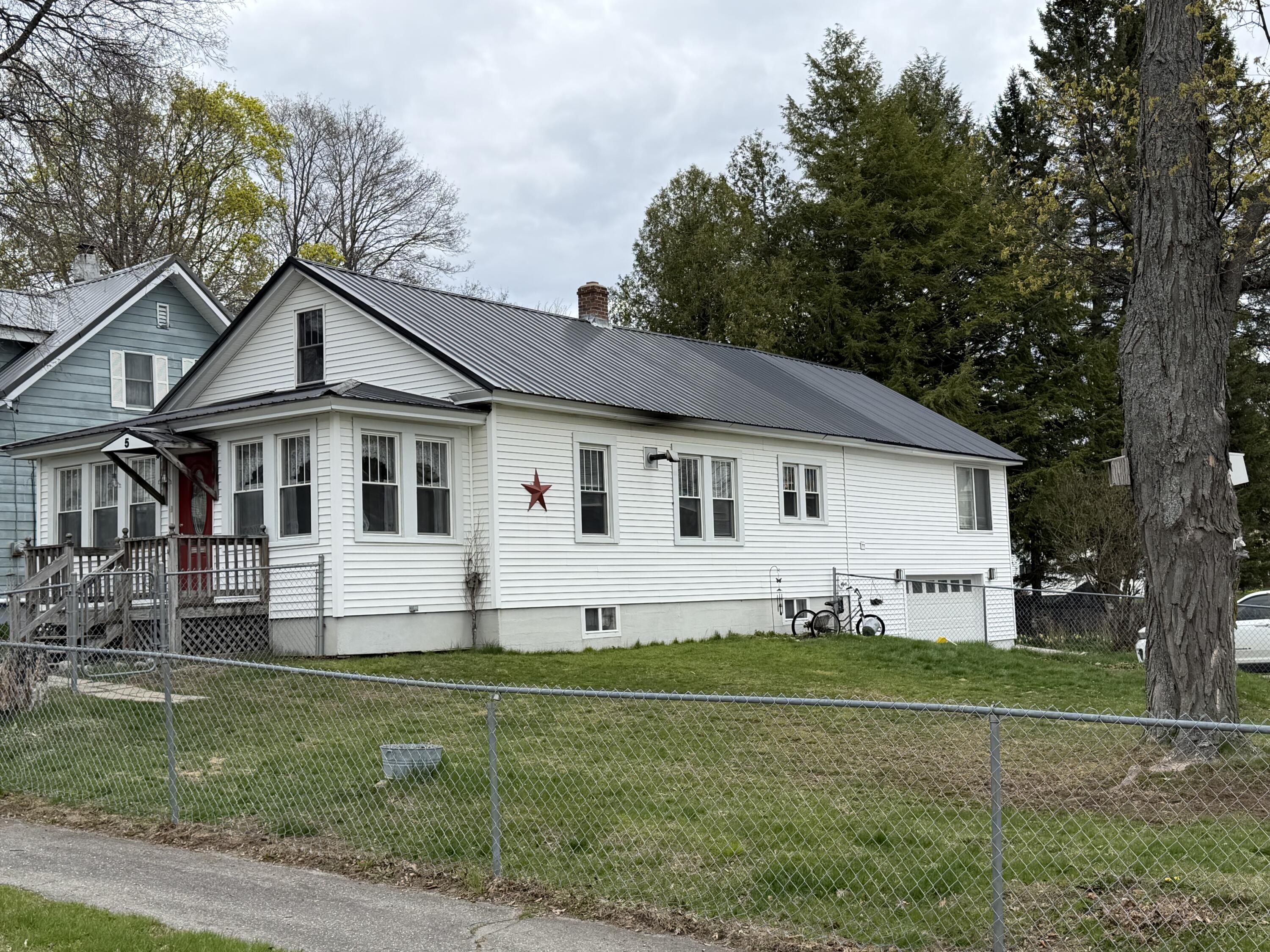 5 Spruce Street Property Photo 2