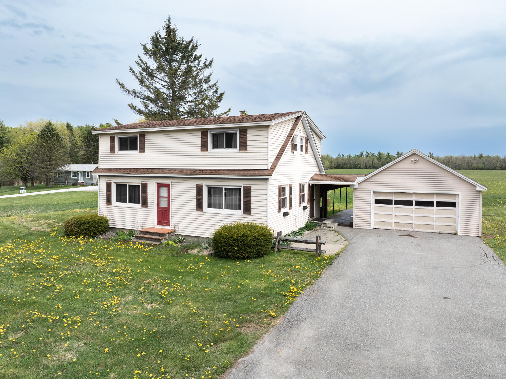 300 Coldbrook Road Property Photo 1