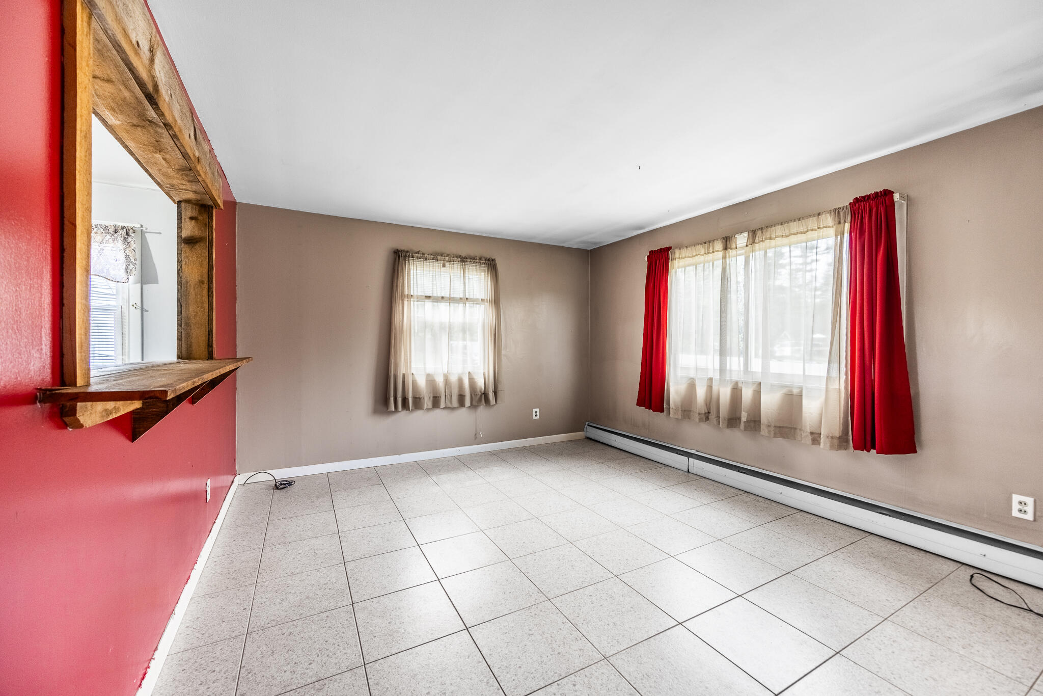 300 Coldbrook Road Property Photo 7