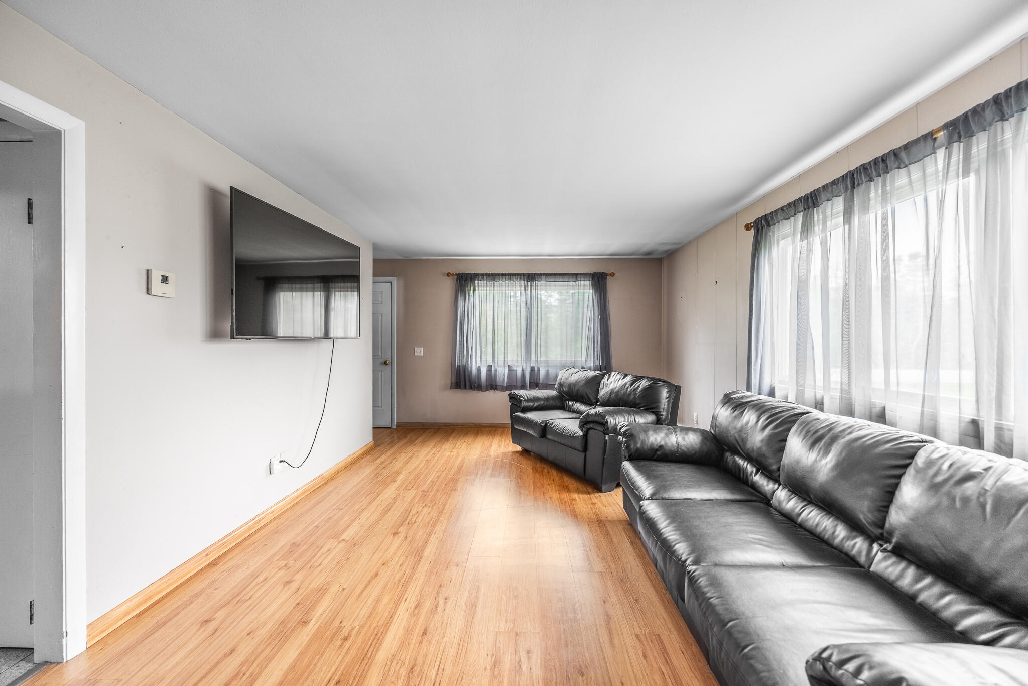 300 Coldbrook Road Property Photo 8