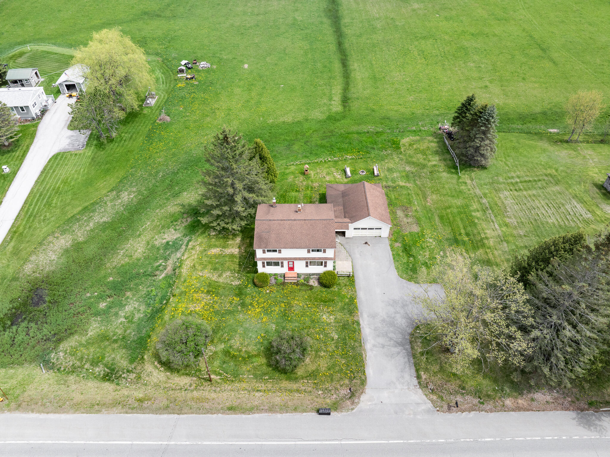 300 Coldbrook Road Property Photo 24