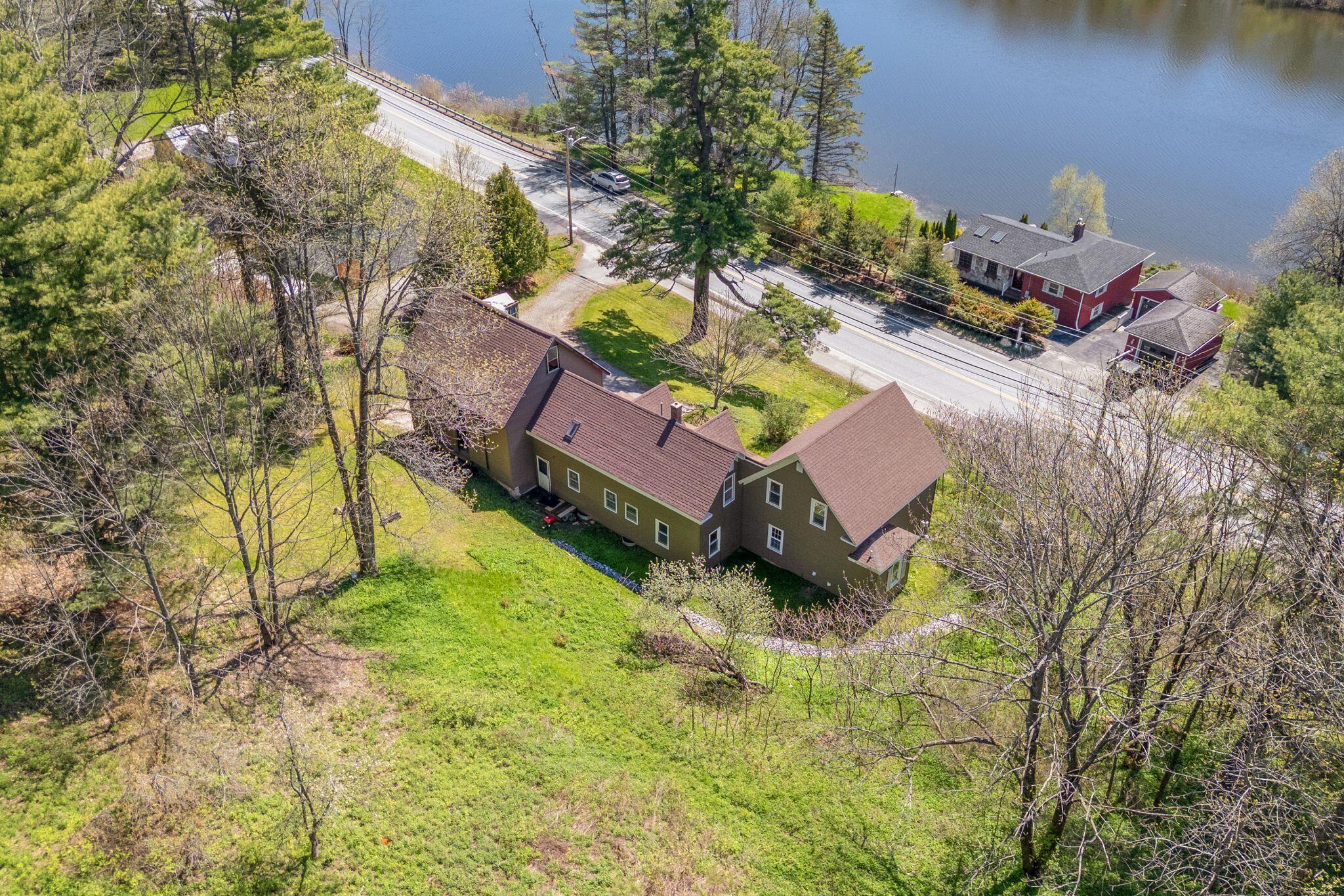 87 Cobbossee Avenue Property Photo 3
