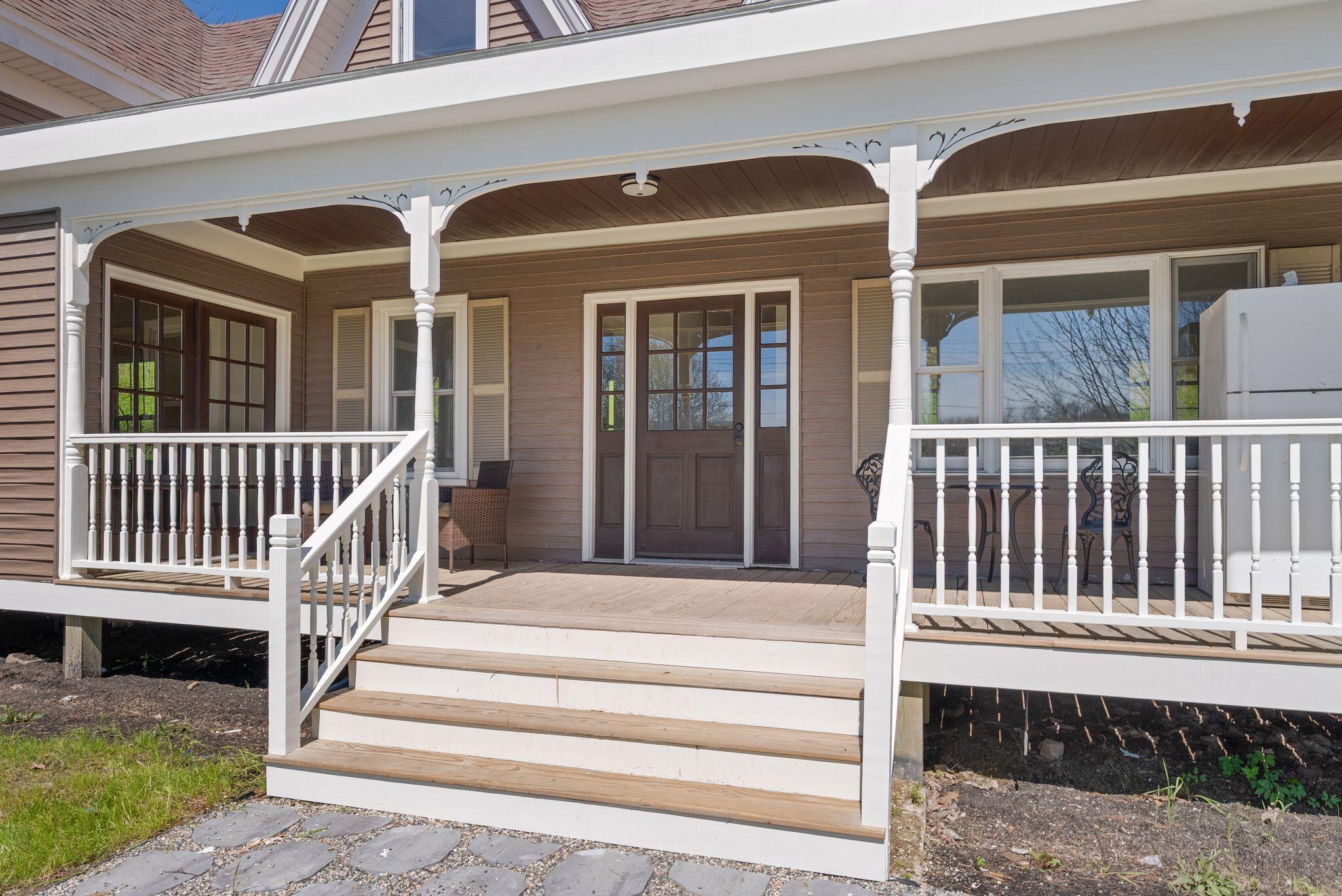87 Cobbossee Avenue Property Photo 10