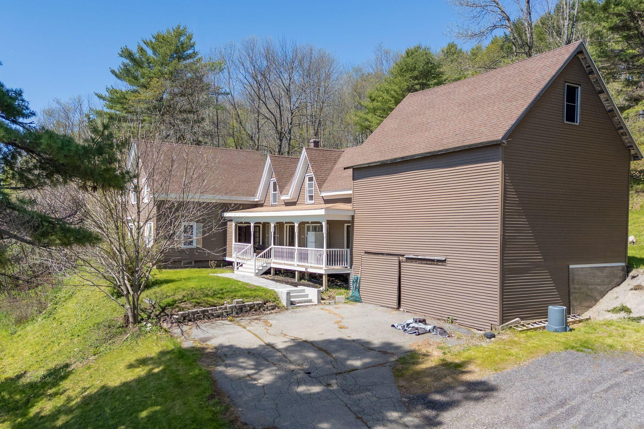 87 Cobbossee Avenue Property Photo 15